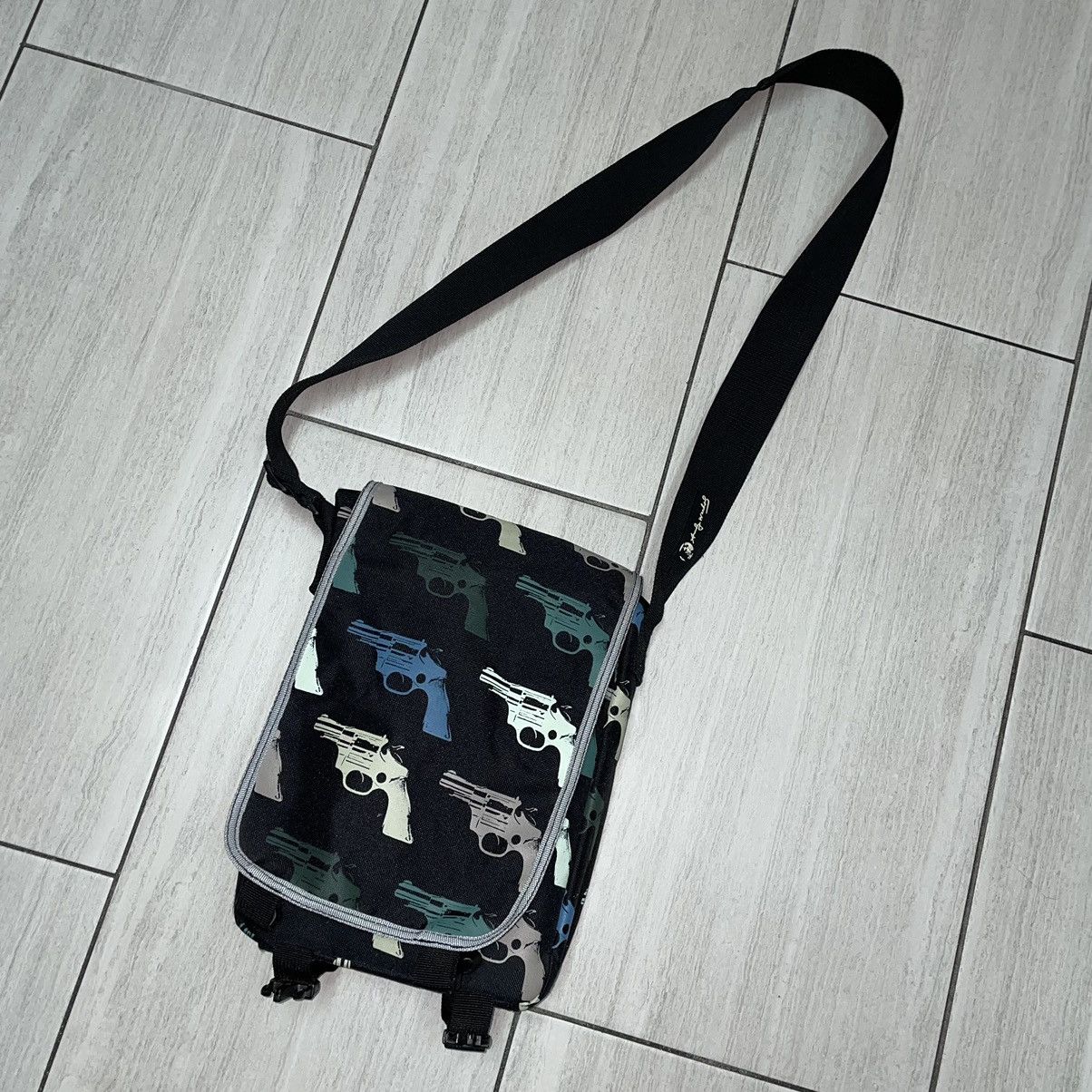 Andy Warhol Andy Warhol Revolver Gun Bag Size ONE SIZE - 3 Thumbnail