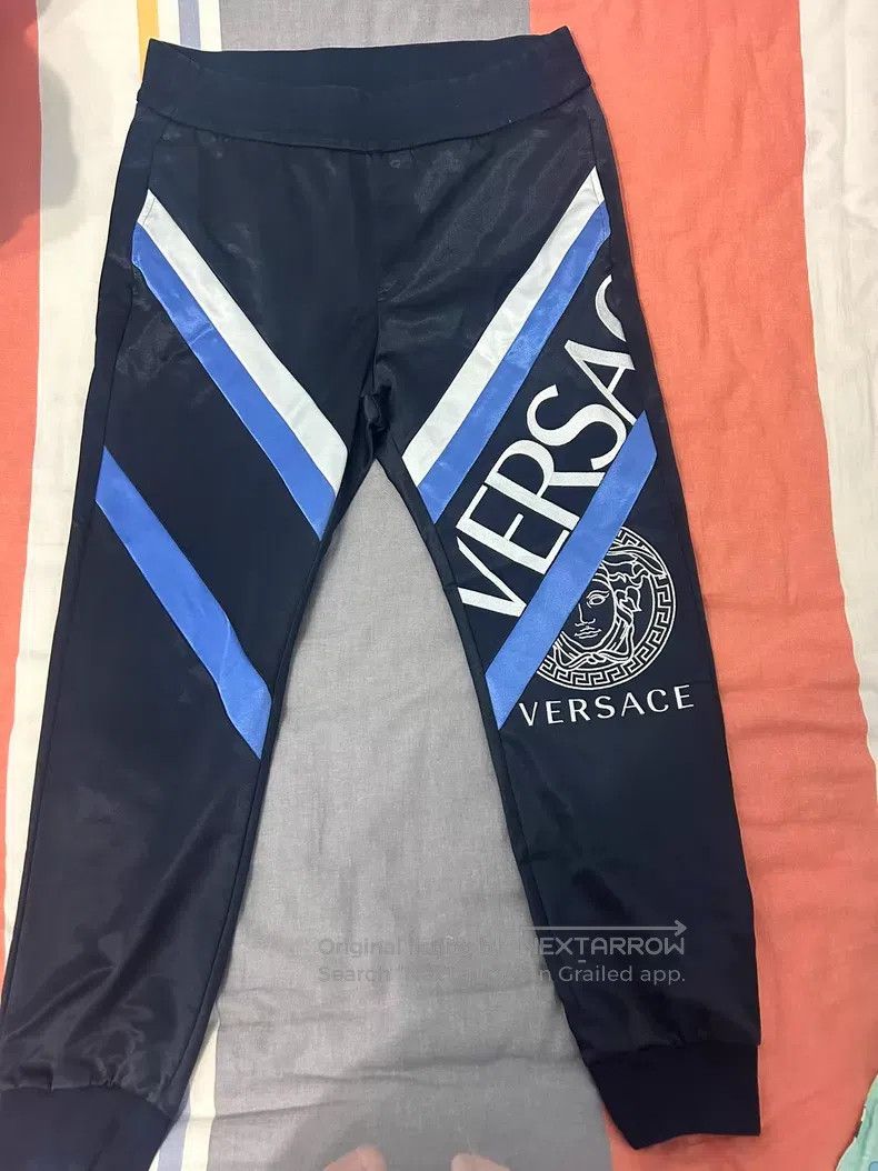 Versace Versace Black stitching with blue stripes Size US L / EU 52-54 / 3 - 3 Thumbnail