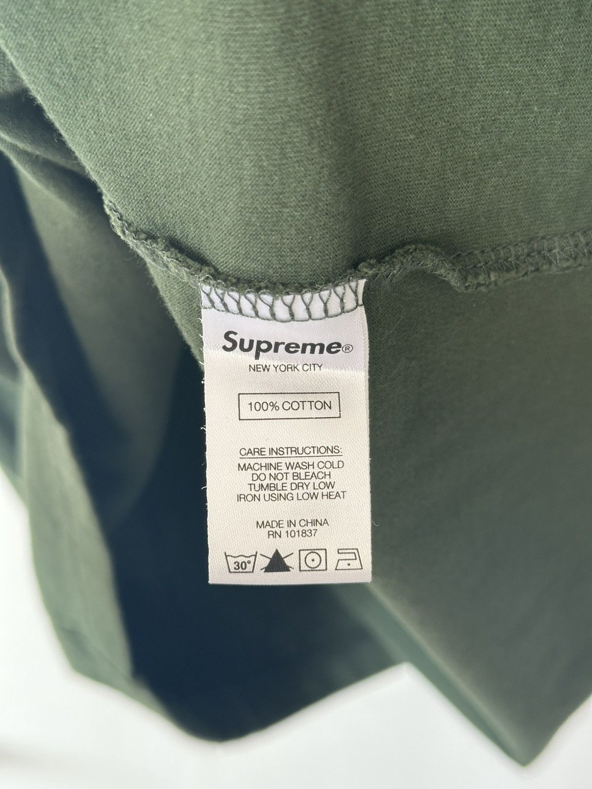 Supreme Supreme Signature Label S/S Top Size US M / EU 48-50 / 2 - 6 Thumbnail
