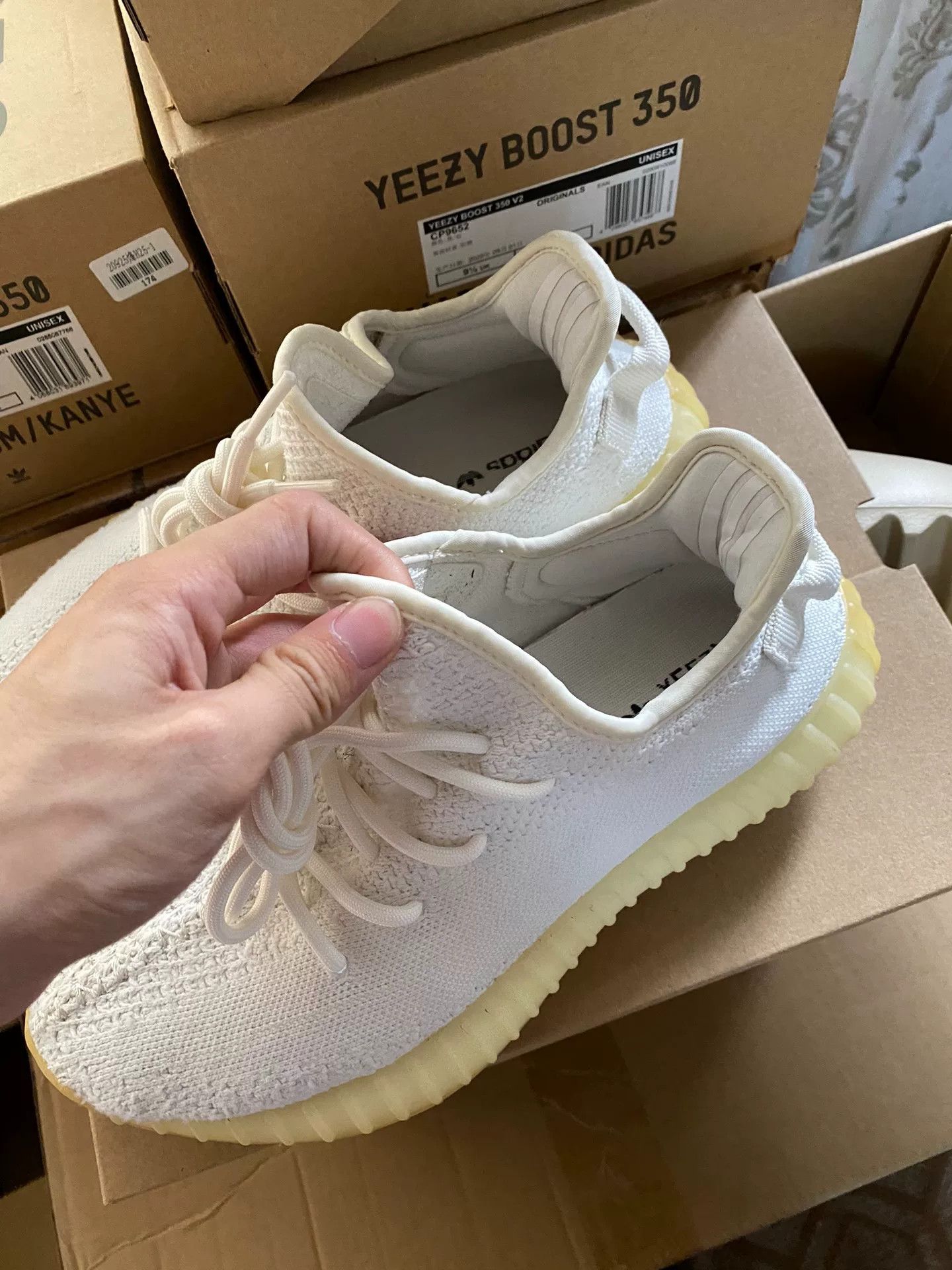 Adidas Adidas YEEZY350 White Lowtop Sneakers 41 Men Size US 8.5 / EU 41-42 - 1 Thumbnail