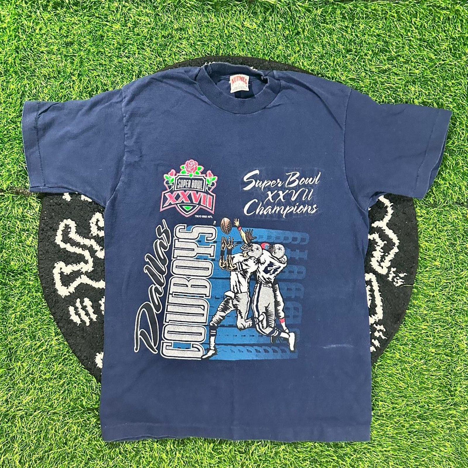 Nutmeg Vintage 1992 Nutmeg Dallas Cowboys Graphic T-Shirt - L Size US L / EU 52-54 / 3 - 1 Thumbnail
