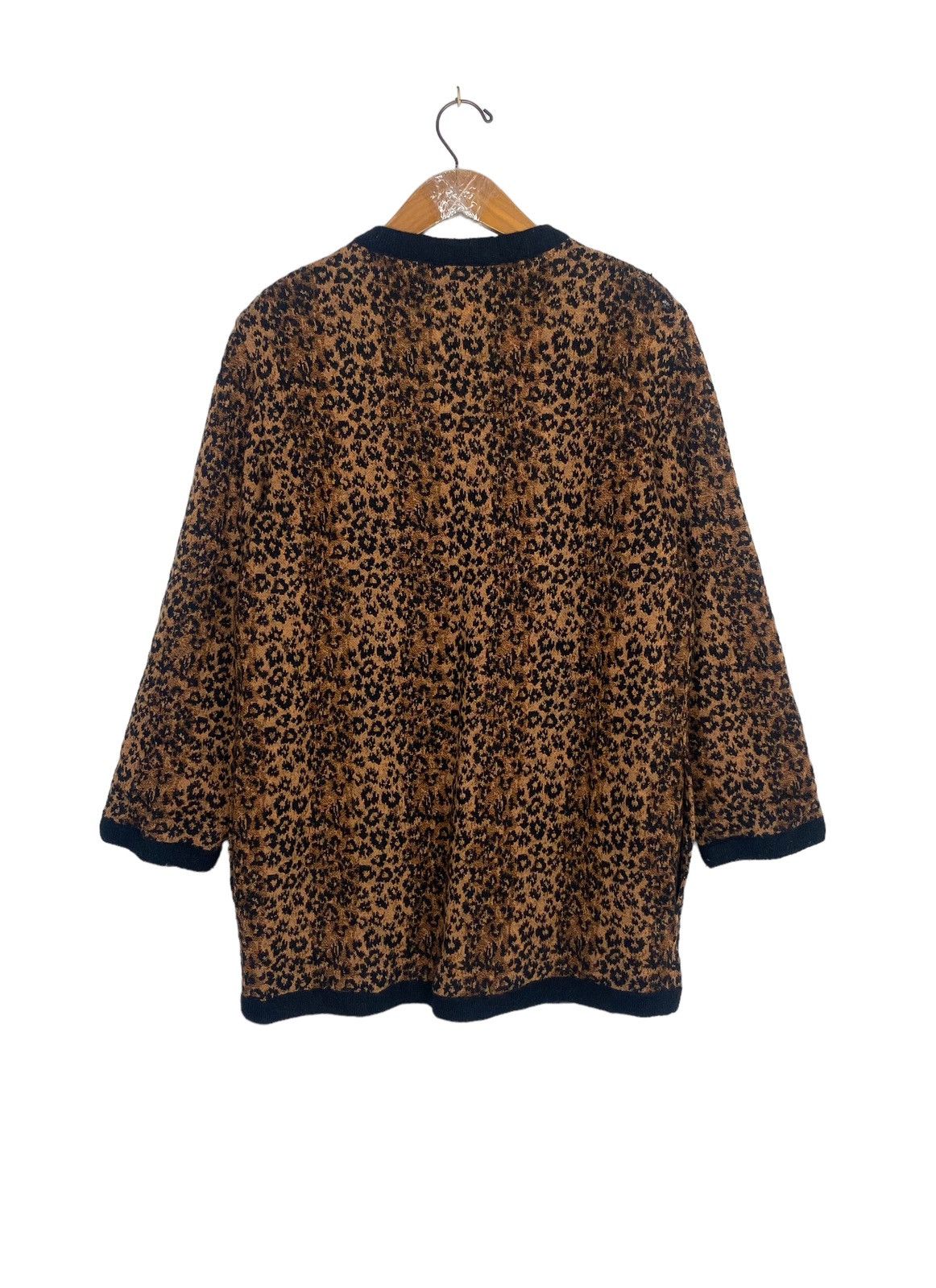Vtg Ungaro Solo Donna Paris Sweater Leopard Design Japan