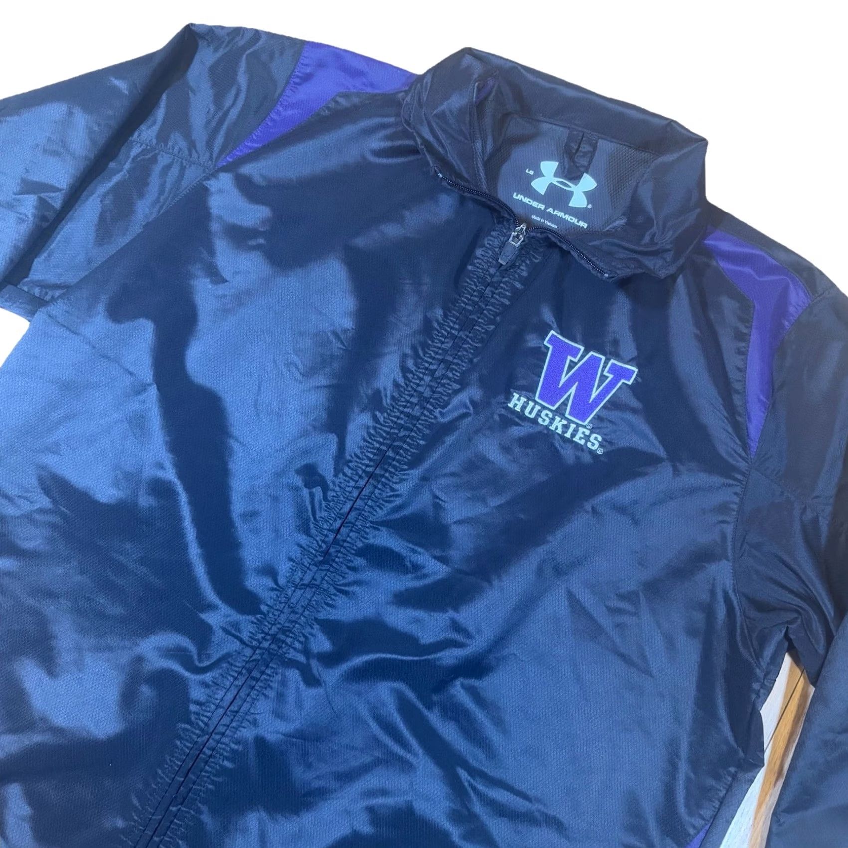 Under Armour Under Armour Washington Huskies Windbreaker Jacket Black Mens L Shirt Size US L / EU 52-54 / 3 - 2 Thumbnail