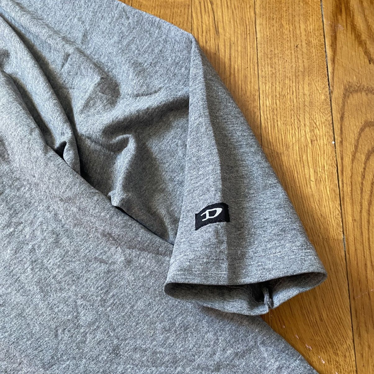 Diesel VINTAGE DIESEL Y2K BIG LOGO LONG SLEEVE T SHIRT Size US L / EU 52-54 / 3 - 6 Thumbnail