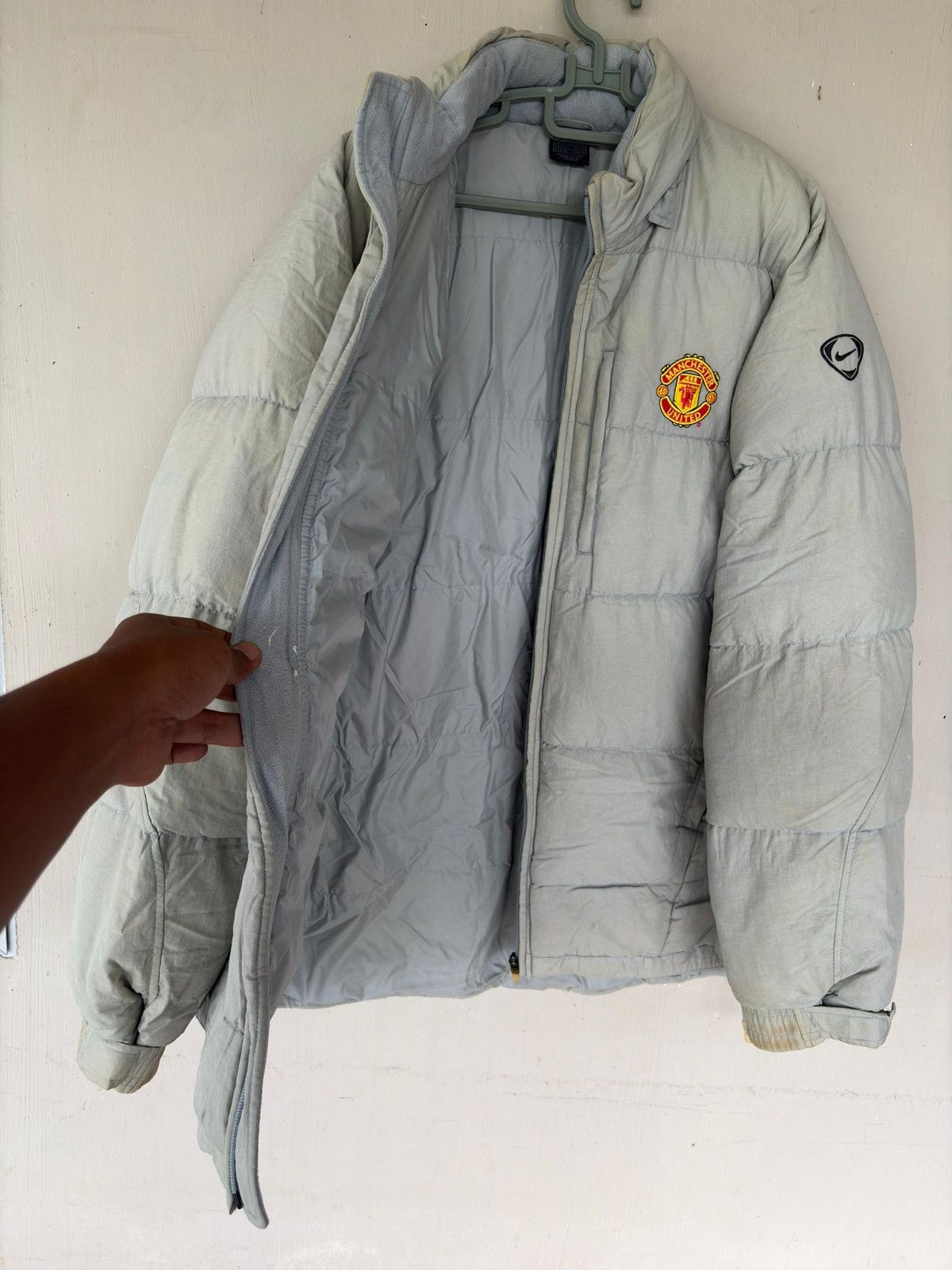 Nike Manchester United Nike Puffer Jacket Design Down Jacket Size US XL / EU 56 / 4 - 4 Thumbnail