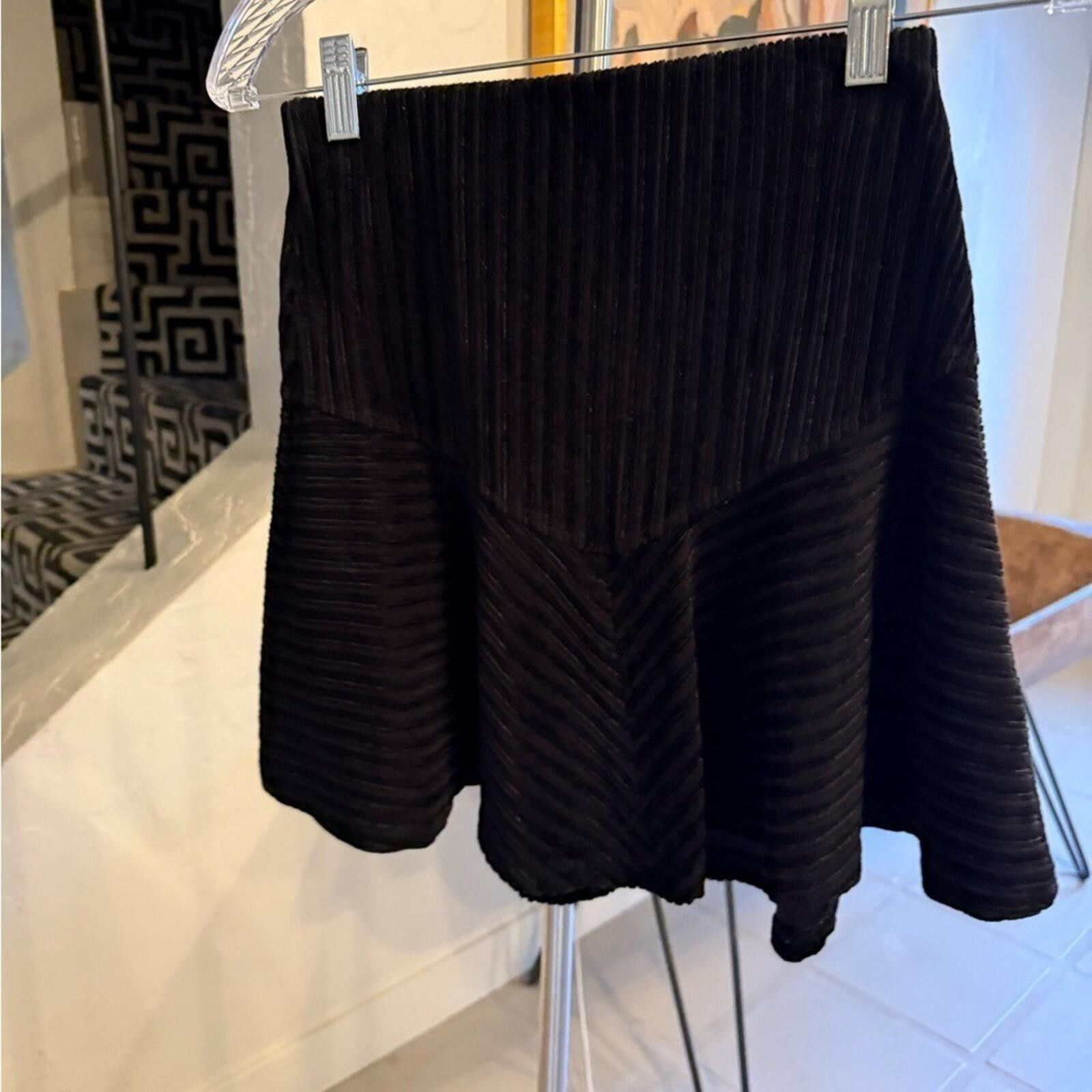 Free People Free People Camden Ribbed Black Corduroy Skirt XS or S Size 26" / US 2 / IT 38 - 8 Thumbnail