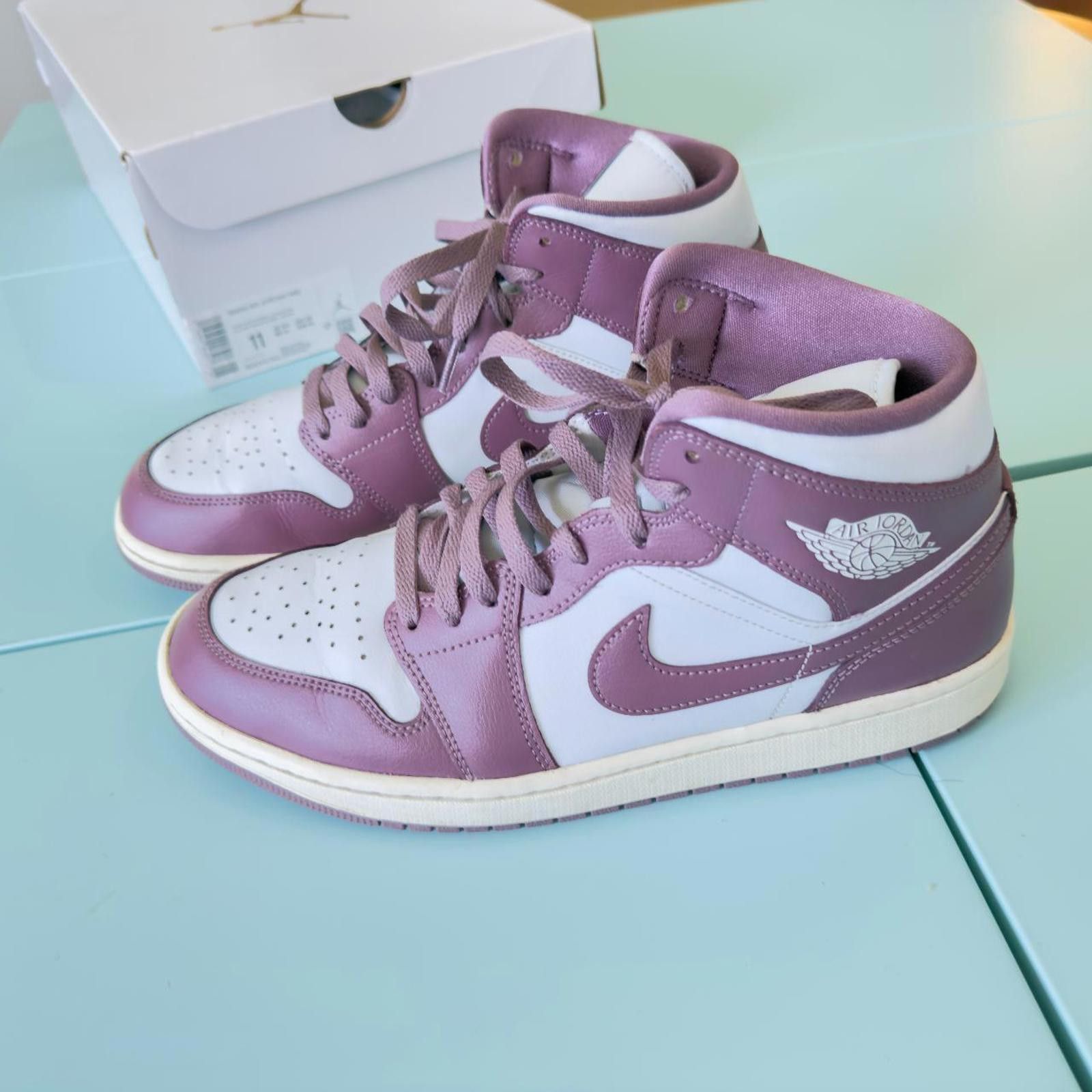 Jordan Brand WMNS AIR JORDAN 1 MID "SKY MAUVE" Women's 11 Size US 11 / IT 41 - 2 Thumbnail