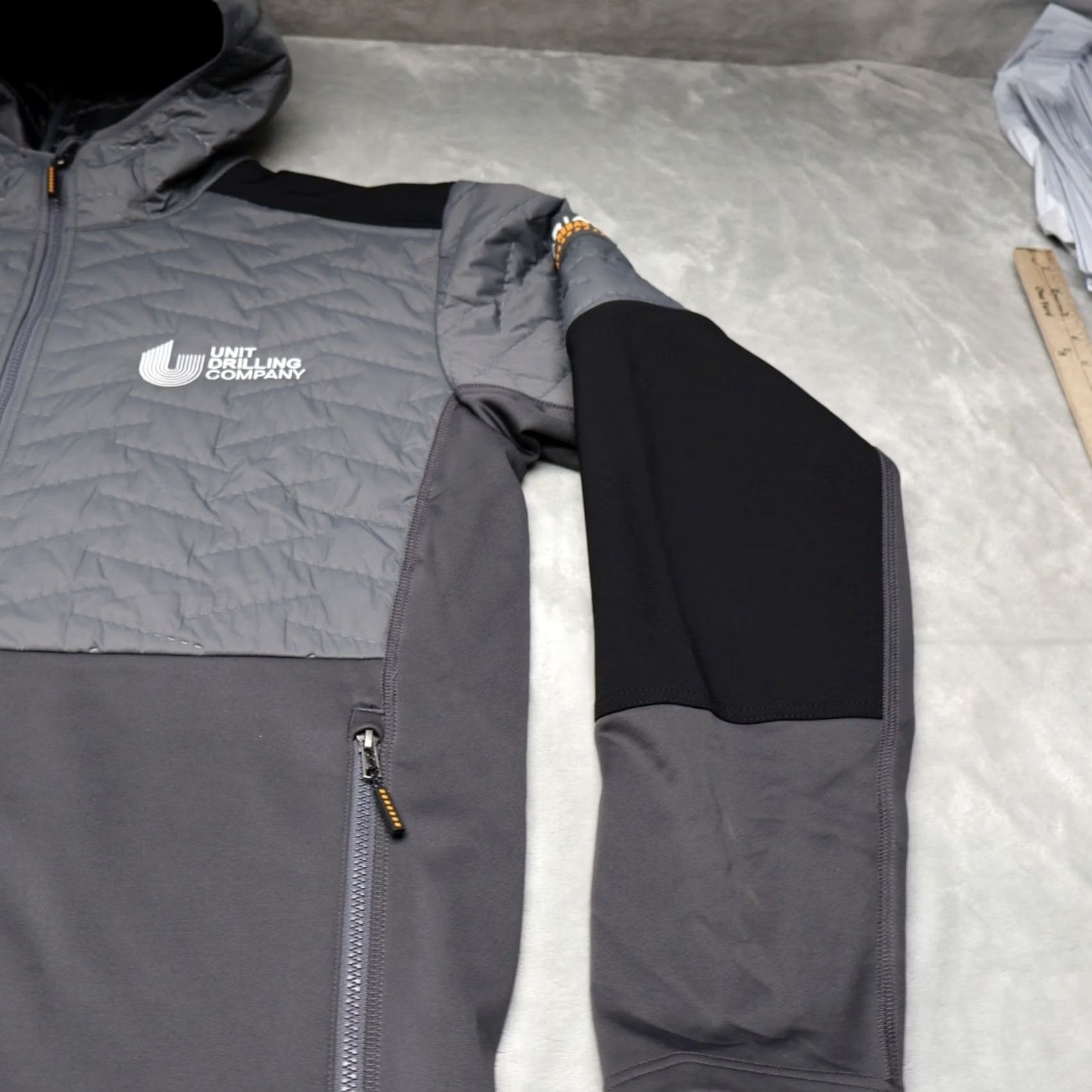Ariat Ariat Rebar Jacket Mens XLT Grey Full Zip Work LOGO Quilted Soft Shell Pockets Athletic Size US XL / EU 56 / 4 - 3 Thumbnail