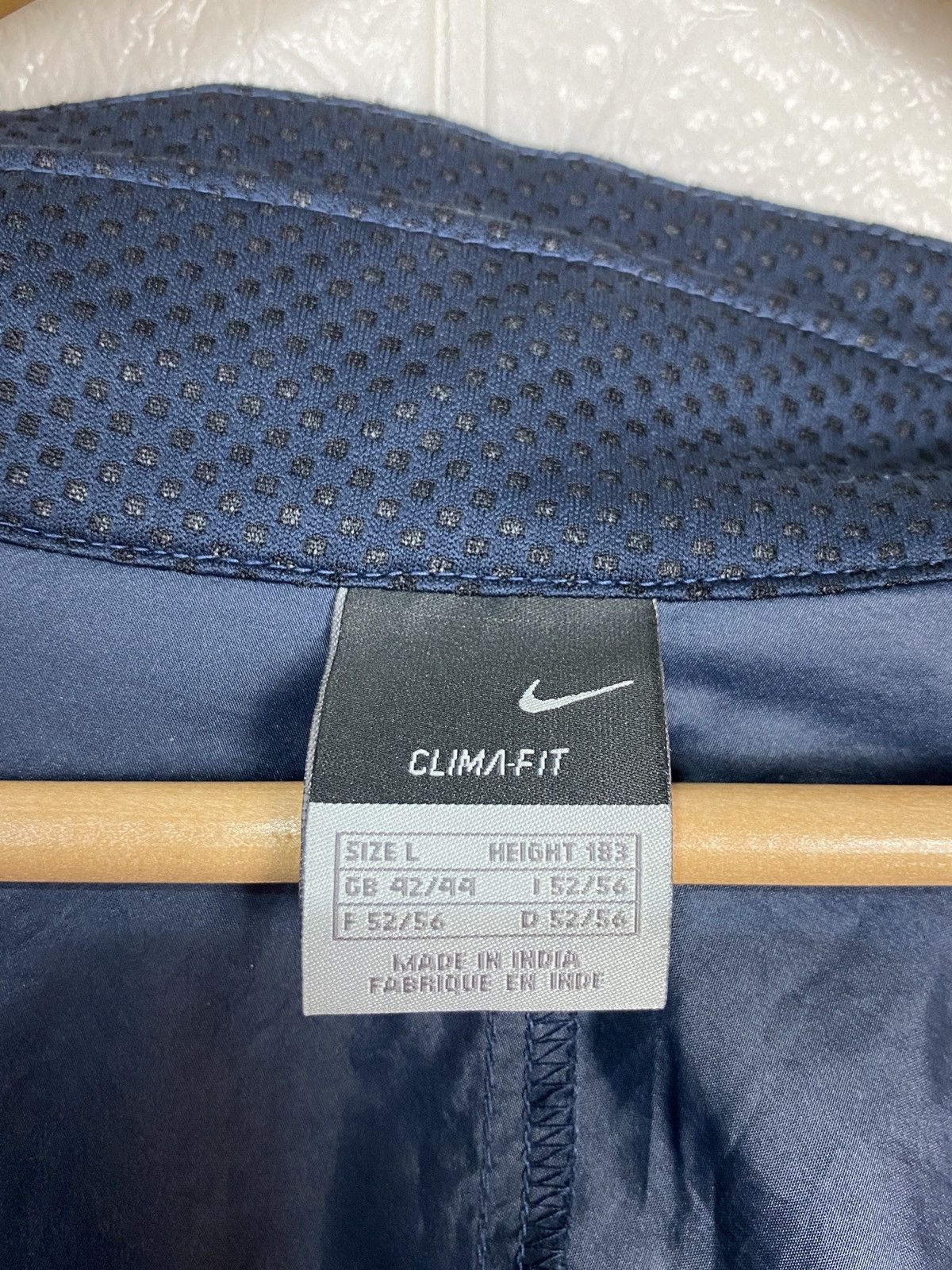 Nike × Vintage Vintage Nike Windbreaker Jacket Navy Blue Full Zip Size L Size US L / EU 52-54 / 3 - 13 Thumbnail