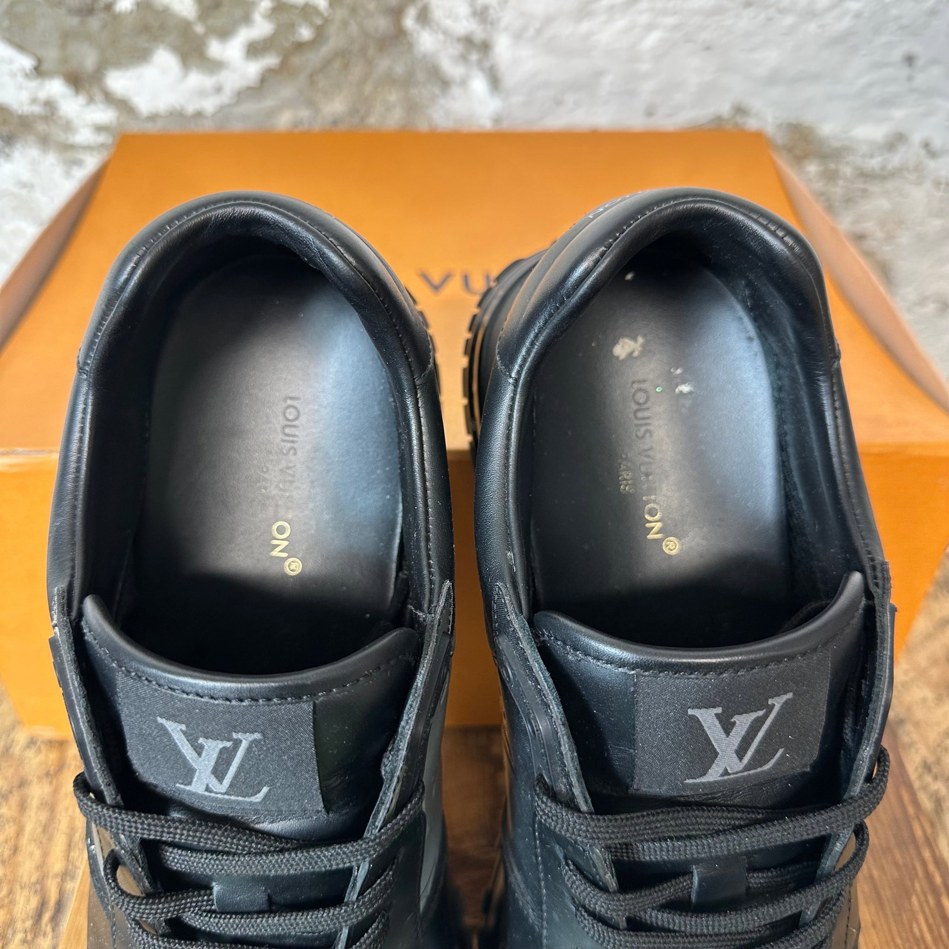 Louis Vuitton Louis Vuitton 3M Monogram Black Runaway Sneaker Sz 10 8.5LV Size US 10 / EU 43 - 4 Thumbnail