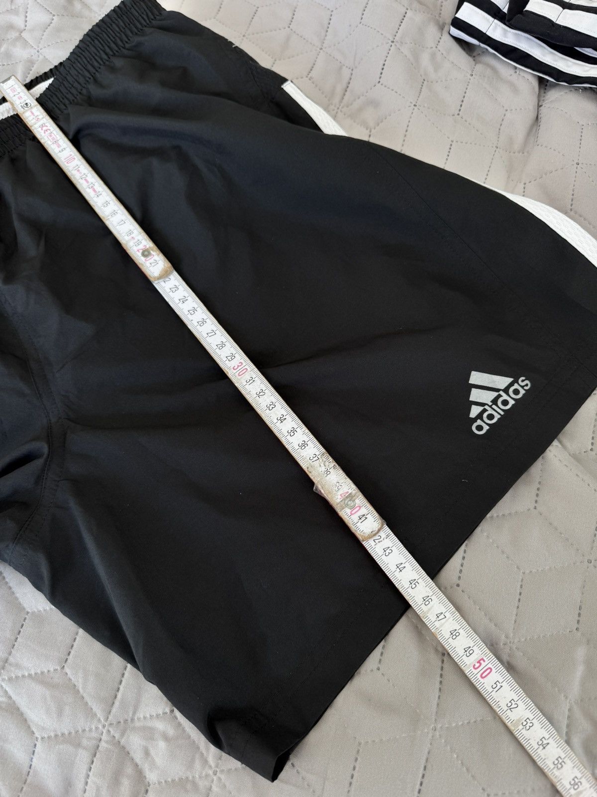 Adidas × Vintage Vintage Adidas shorts streetwear y2k style casual Size US 32 / EU 48 - 19 Thumbnail