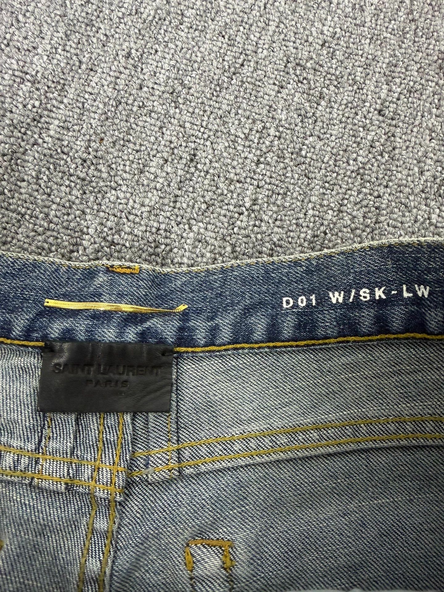 Saint Laurent Paris SLP 13fw 27 cat whisker distressed denim new w/ tags Size 27" / US 4 / IT 40 - 5 Thumbnail