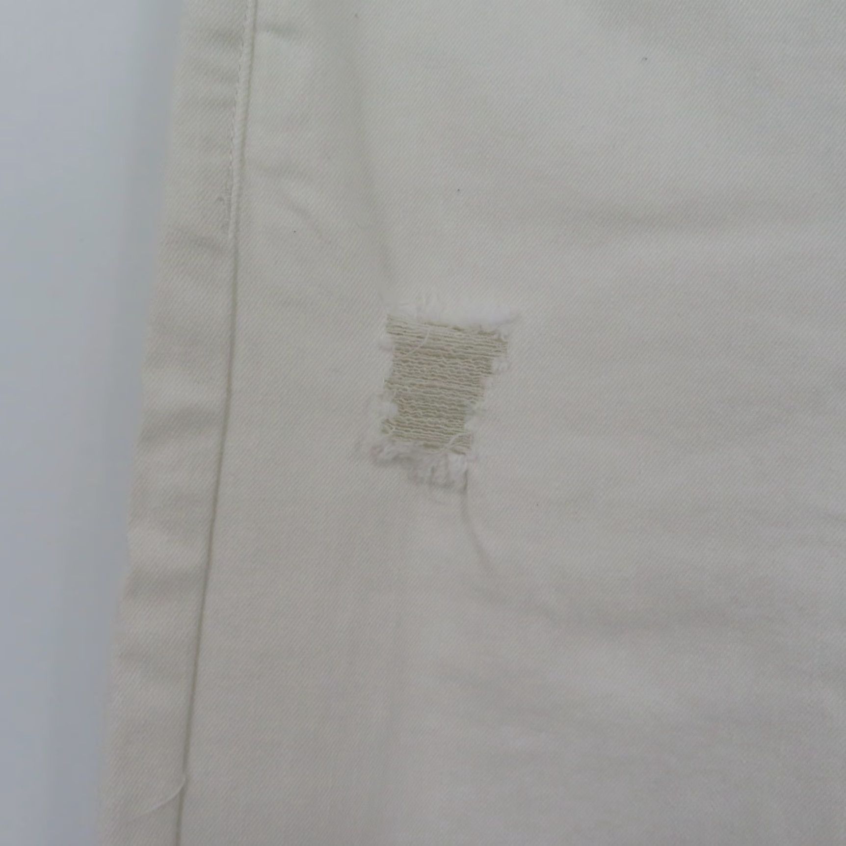 Guess GUESS Womens Jeans 26 Pima Bling Pocket Distressed White Denim Skinny NEW Regular 5-Pocket Design Boys? No. Size 26" / US 2 / IT 38 - 4 Thumbnail