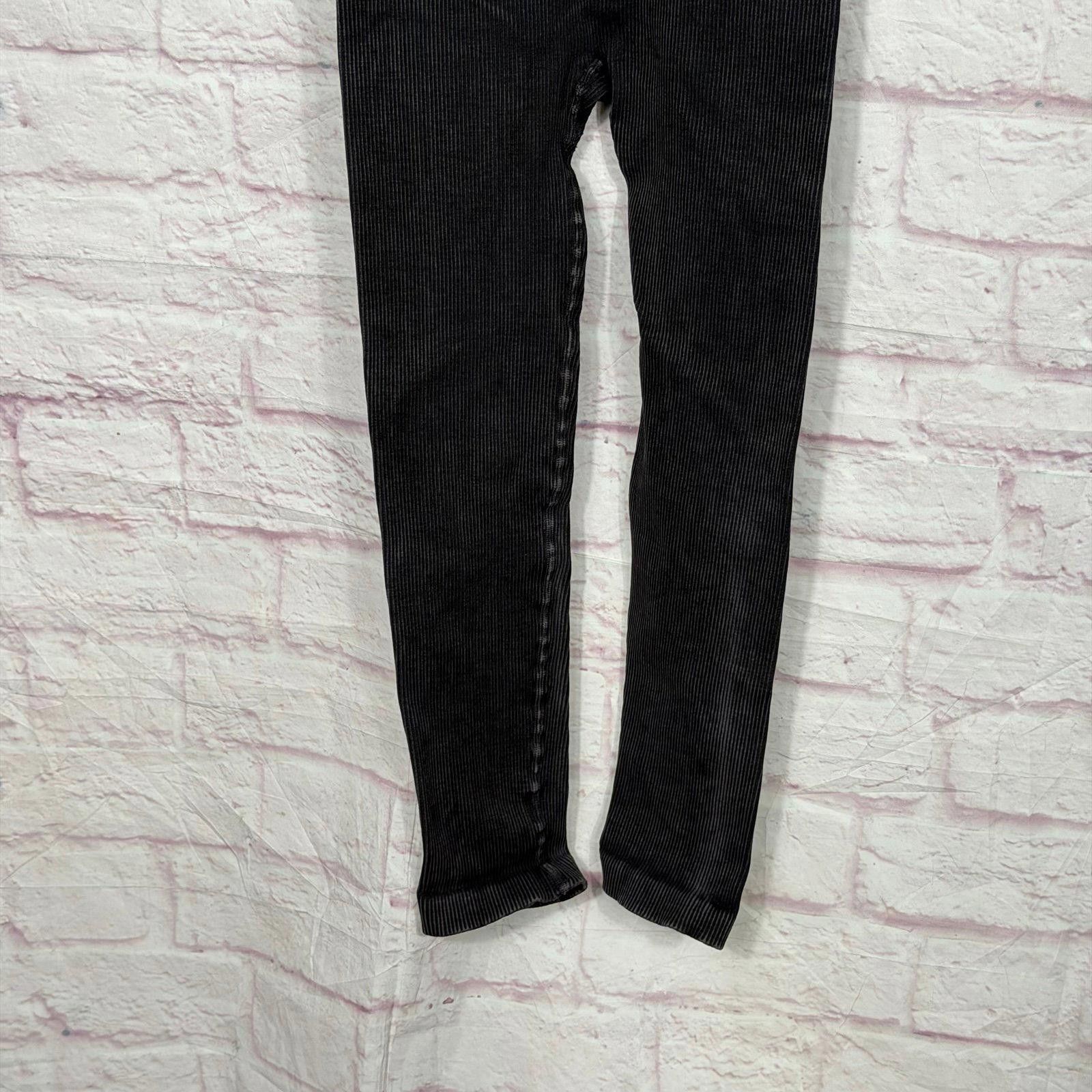 Free People FP Movement M/L Black Ribbed Jumpsuit Size 30" / US 8 / IT 44 - 4 Thumbnail
