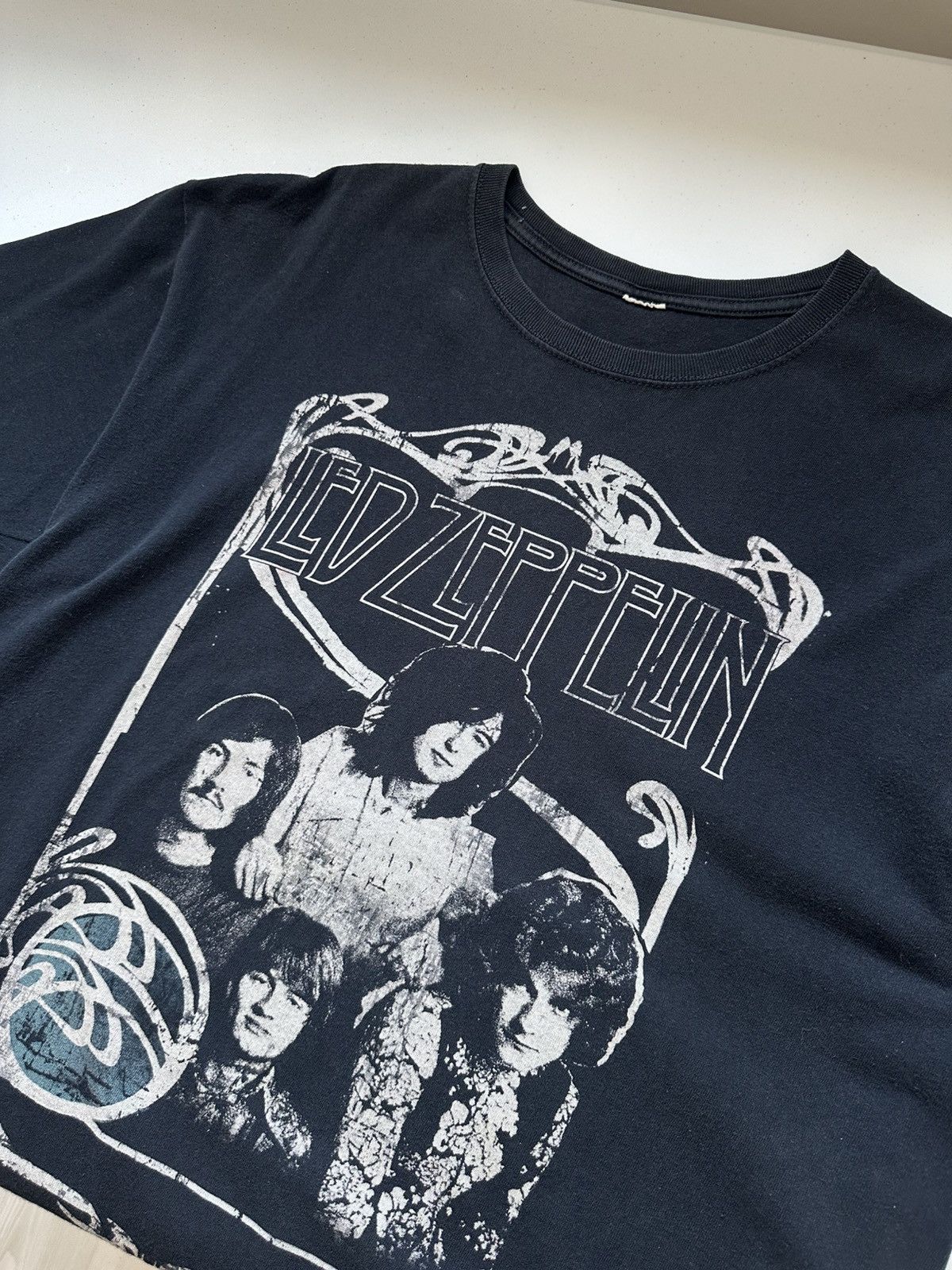 Band Tees 90s Vintage Ed Zeppelin Print Logo Tee Size US L / EU 52-54 / 3 - 7 Thumbnail