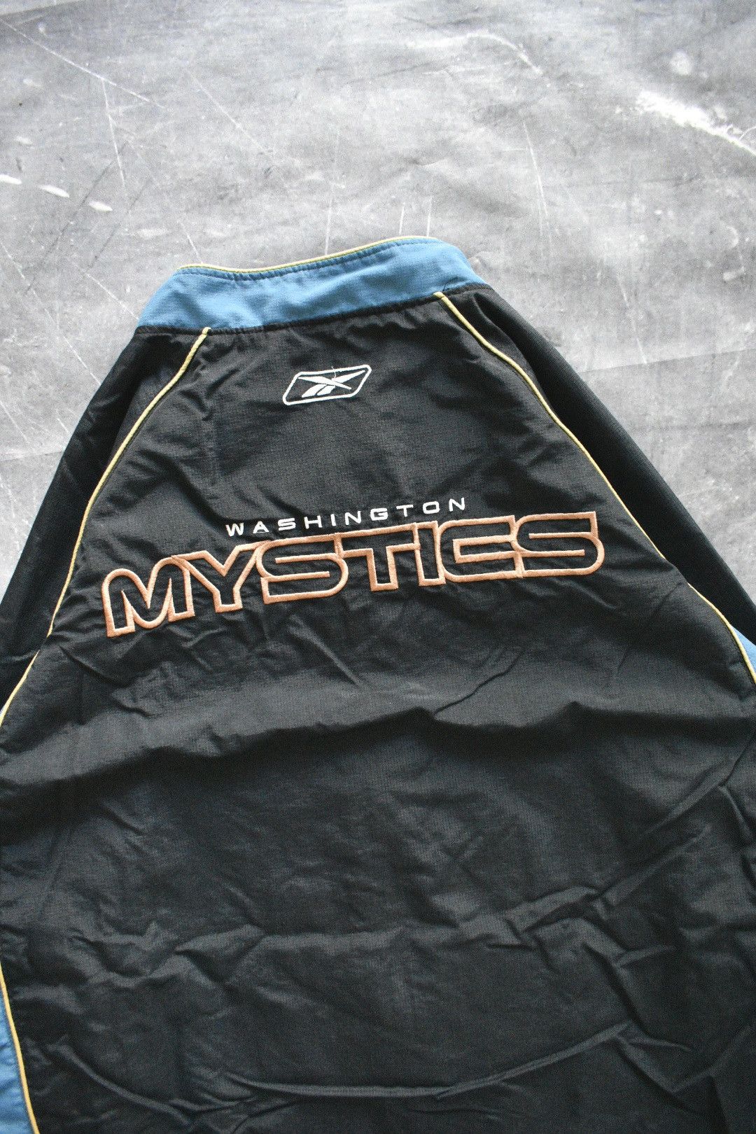 NBA × Reebok × Vintage Vintage Washington Mystics WNBA Reebok Team Jacket (S) Size US S / EU 44-46 / 1 - 4 Thumbnail