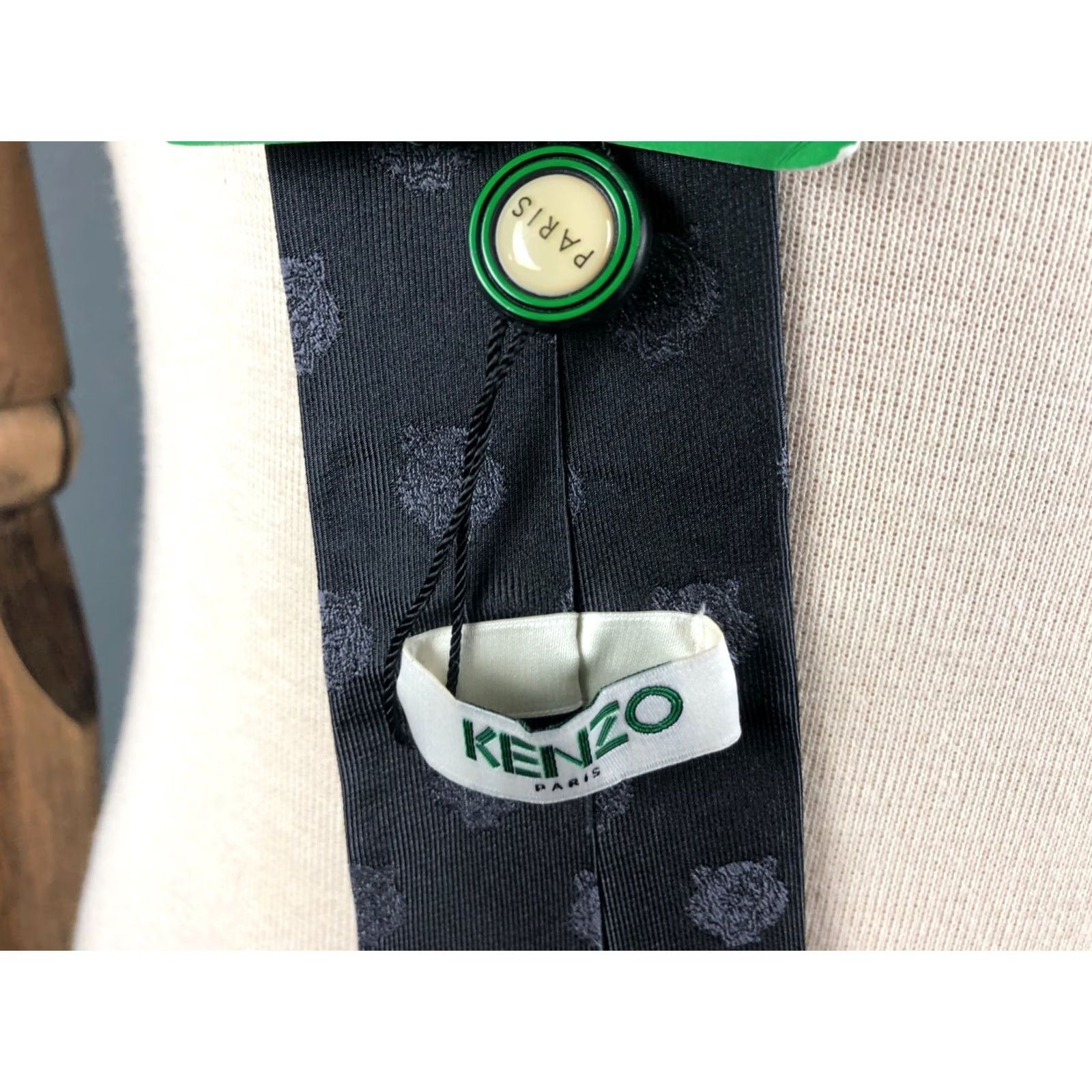 Kenzo KENZO Paris Men's Tie Dark Gray Silk Animal Print Necktie Classic 100% Silk Gray Mens Tie Size ONE SIZE - 5 Thumbnail