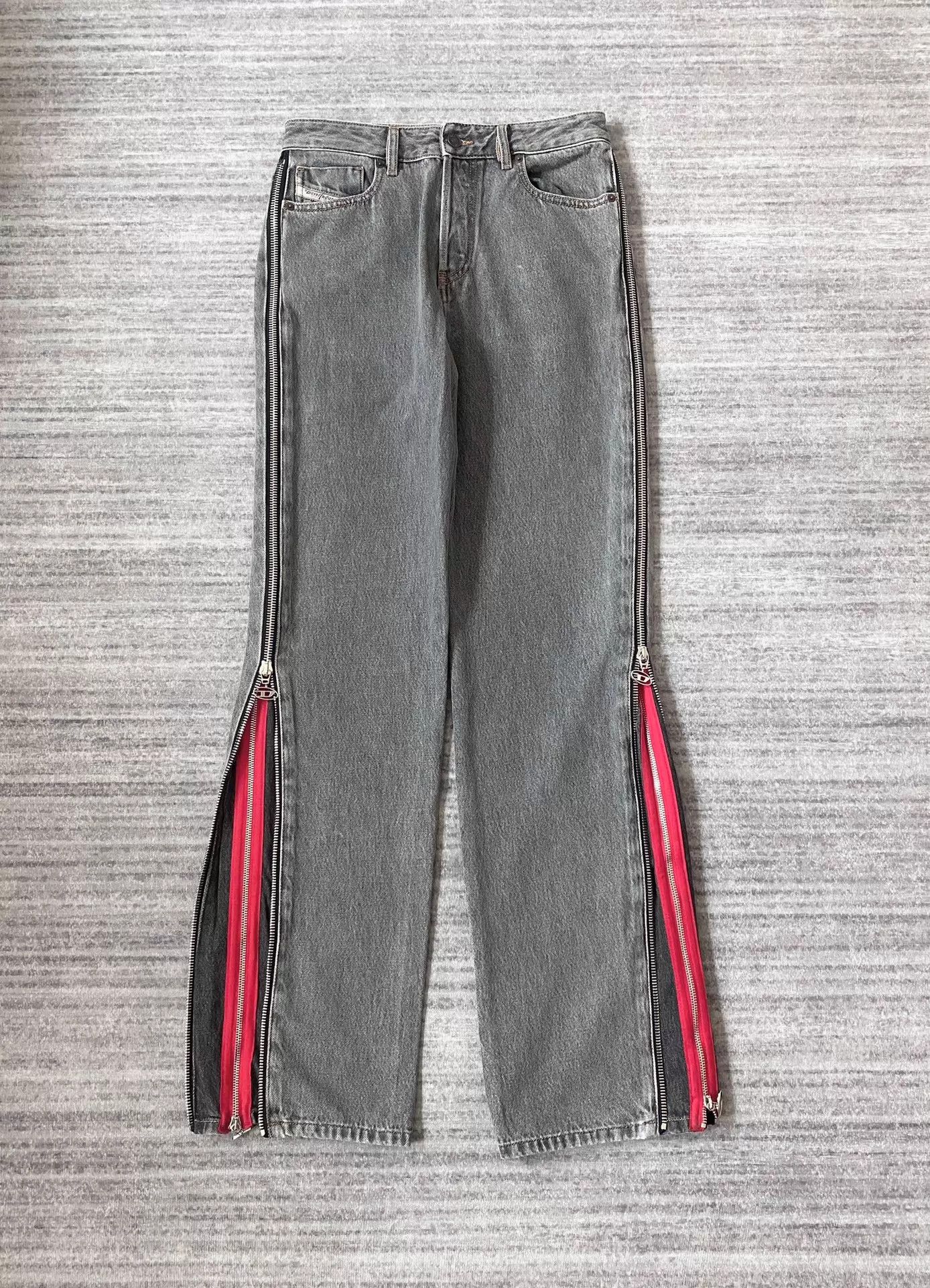 Diesel Diesel Black/Red Side-Zip Deconstructed Flared Jeans 29 Size US 29 - 1 Thumbnail