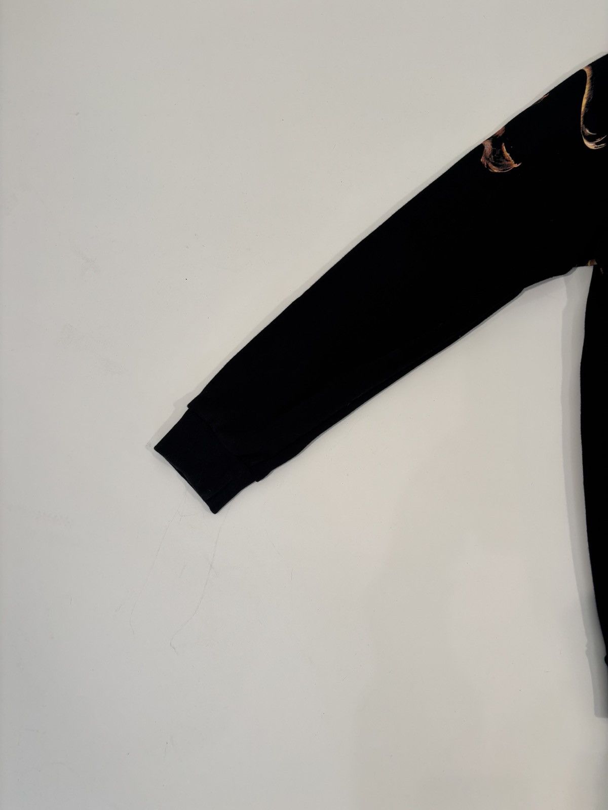 Givenchy Givenchy Lion Crewneck Jumper - Rare Size US XL / EU 56 / 4 - 7 Thumbnail