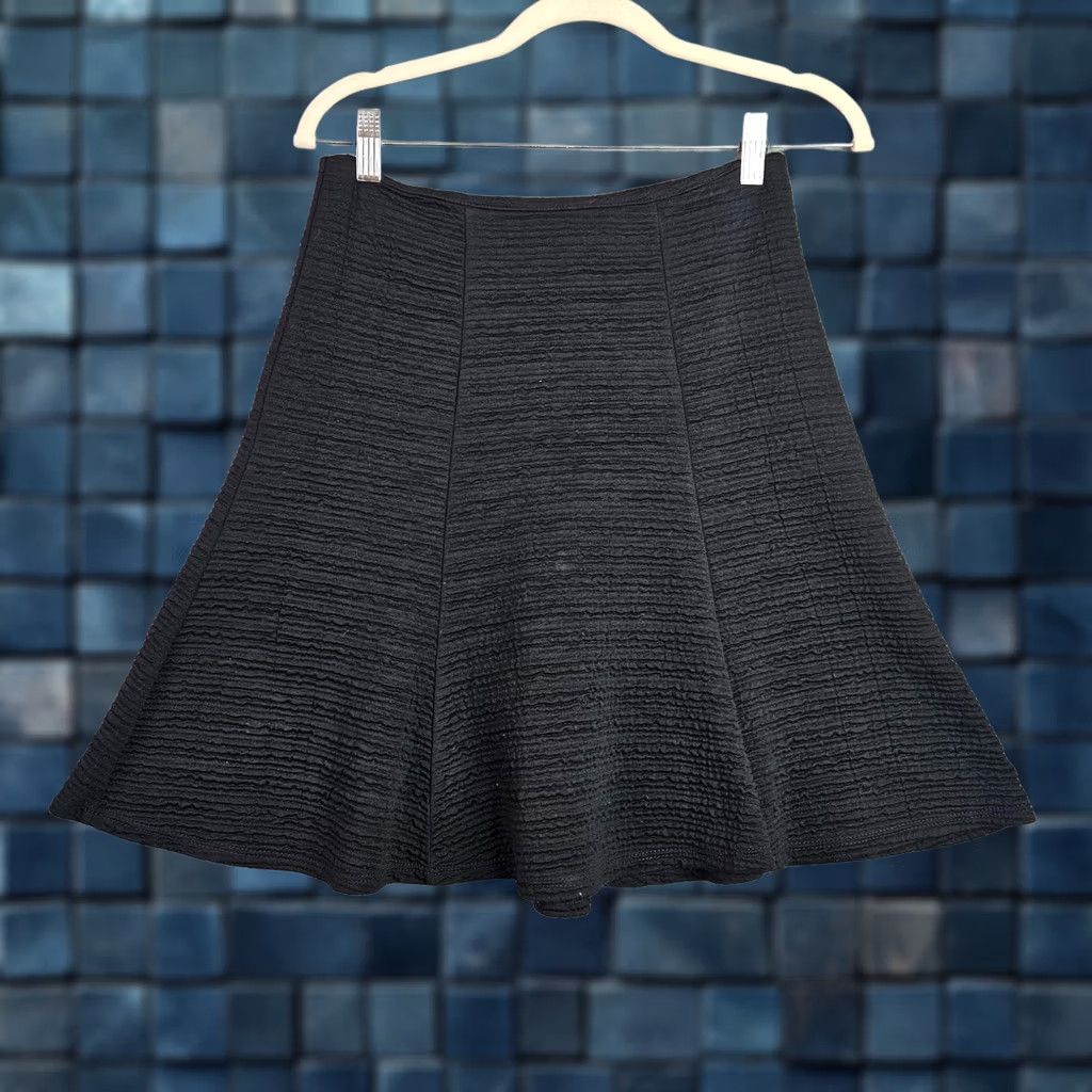 Anthropologie Maeve Anthropologie Black Textured A-Line Skirt XS Womens Short Skirt Button Closure Knit Polyester Acrylic Fall Spring Summer Winter Made USA Size 26" / US 2 / IT 38 - 1 Thumbnail