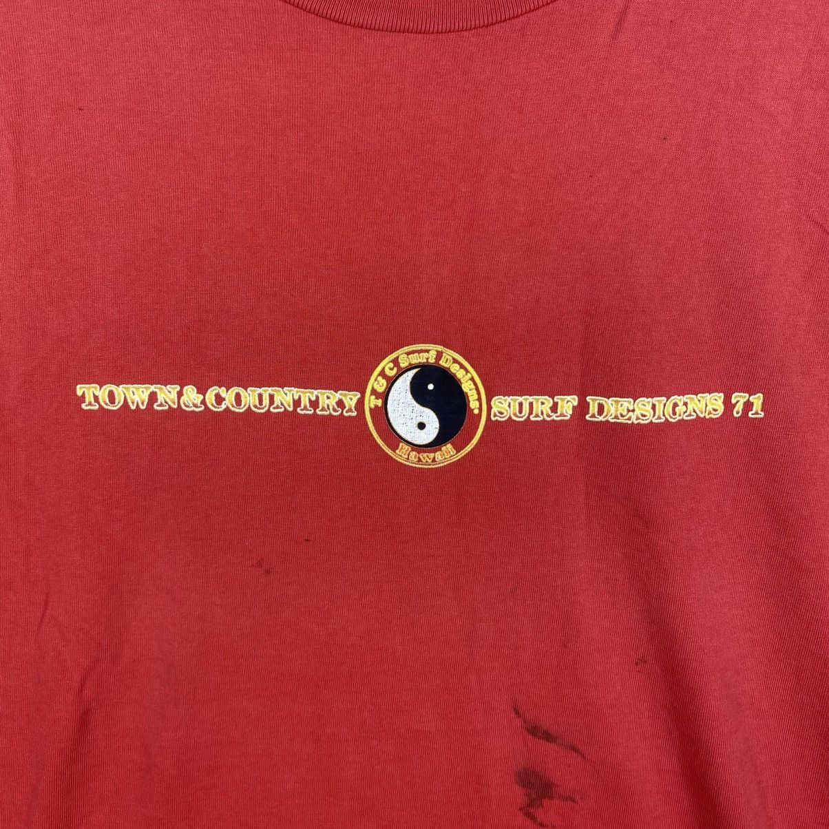 Vintage Vintage 90's TOWN & COUNTRY Surf 71 Distressed Tee Shirt Size US XL / EU 56 / 4 - 4 Thumbnail