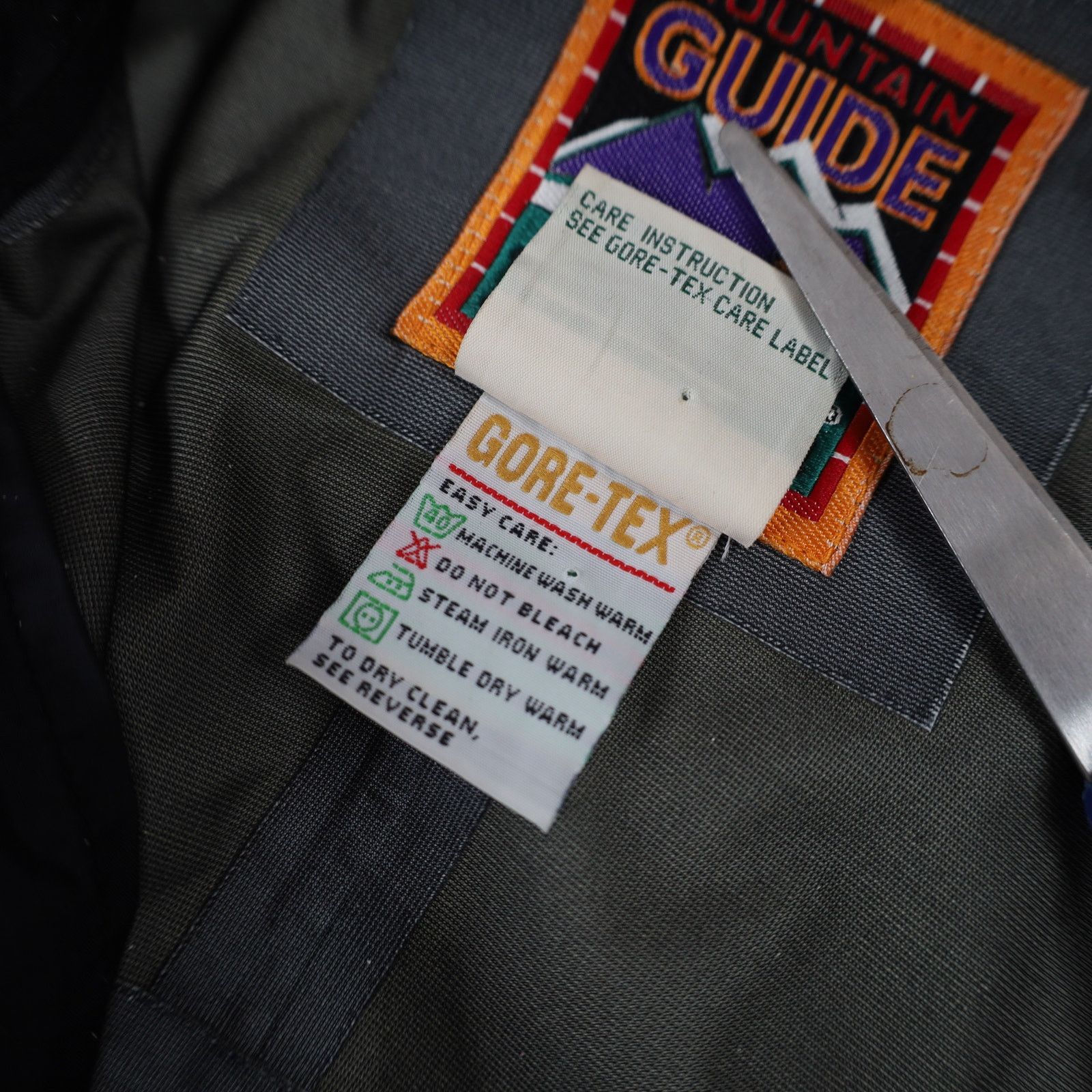 Goretex × L.L. Bean × Vintage Vintage L.L.Bean Mountain Guide Goretex Adventure Jacket Size US M / EU 48-50 / 2 - 8 Thumbnail
