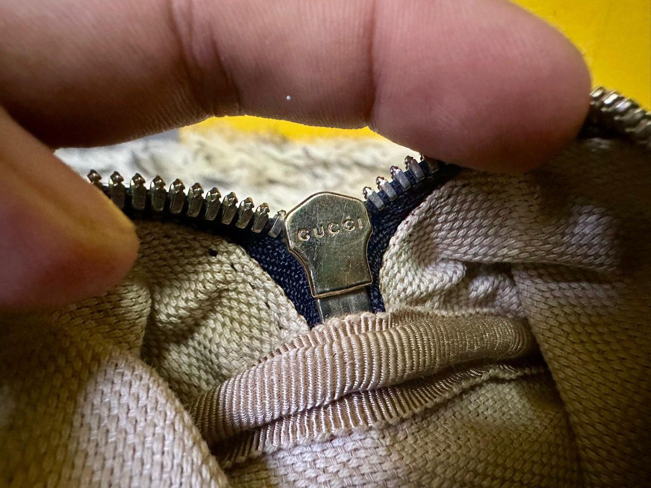 Gucci Authentic Gucci Soho Pebbled Leather Medium Boston Bag Size ONE SIZE - 12 Thumbnail