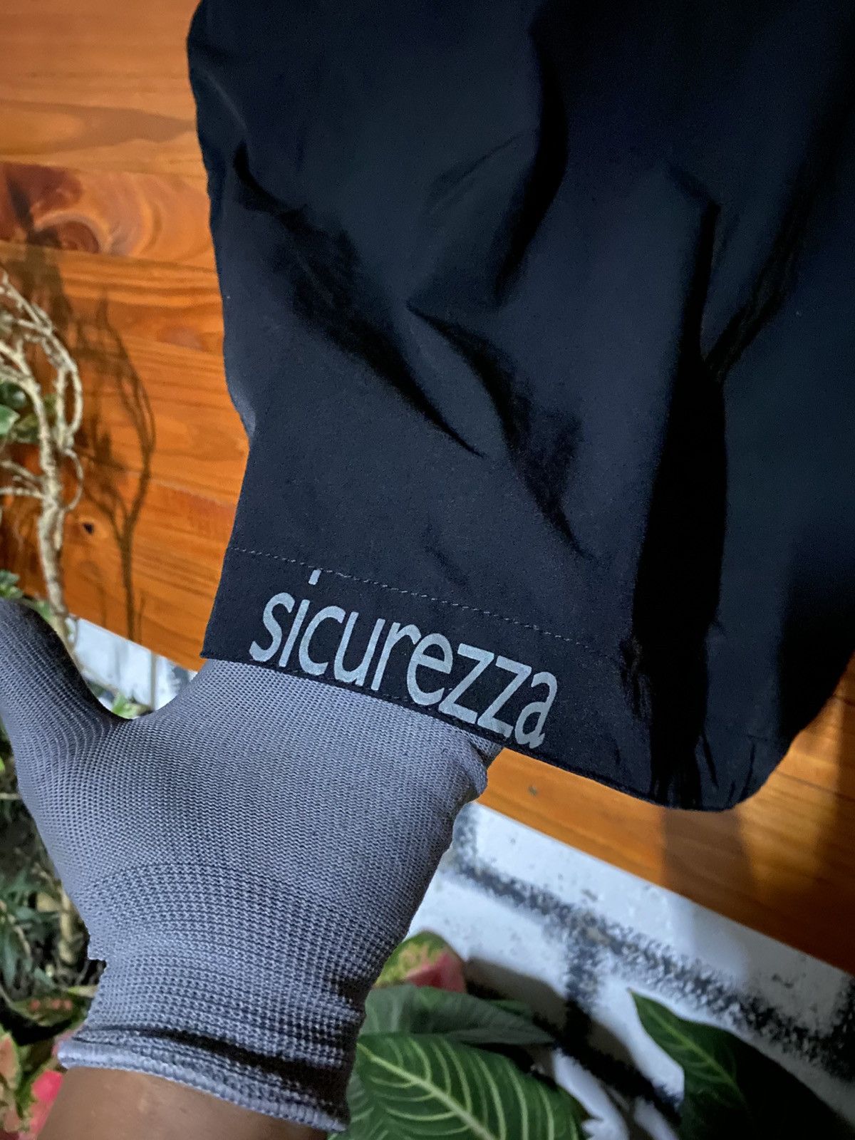 Japanese Brand Vintage Sicurezza Black Softshell Jacket Japanese Techwear Size US S / EU 44-46 / 1 - 8 Thumbnail