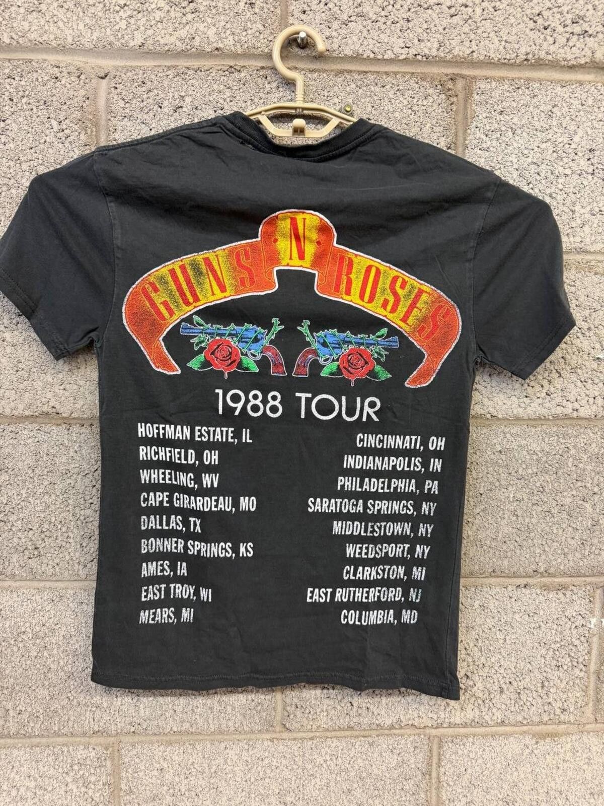 Guns N' Roses Thrashed Guns N RosesTour Appetite For Destruction Tee XS Size US XS / EU 42 / 0 - 2 Thumbnail