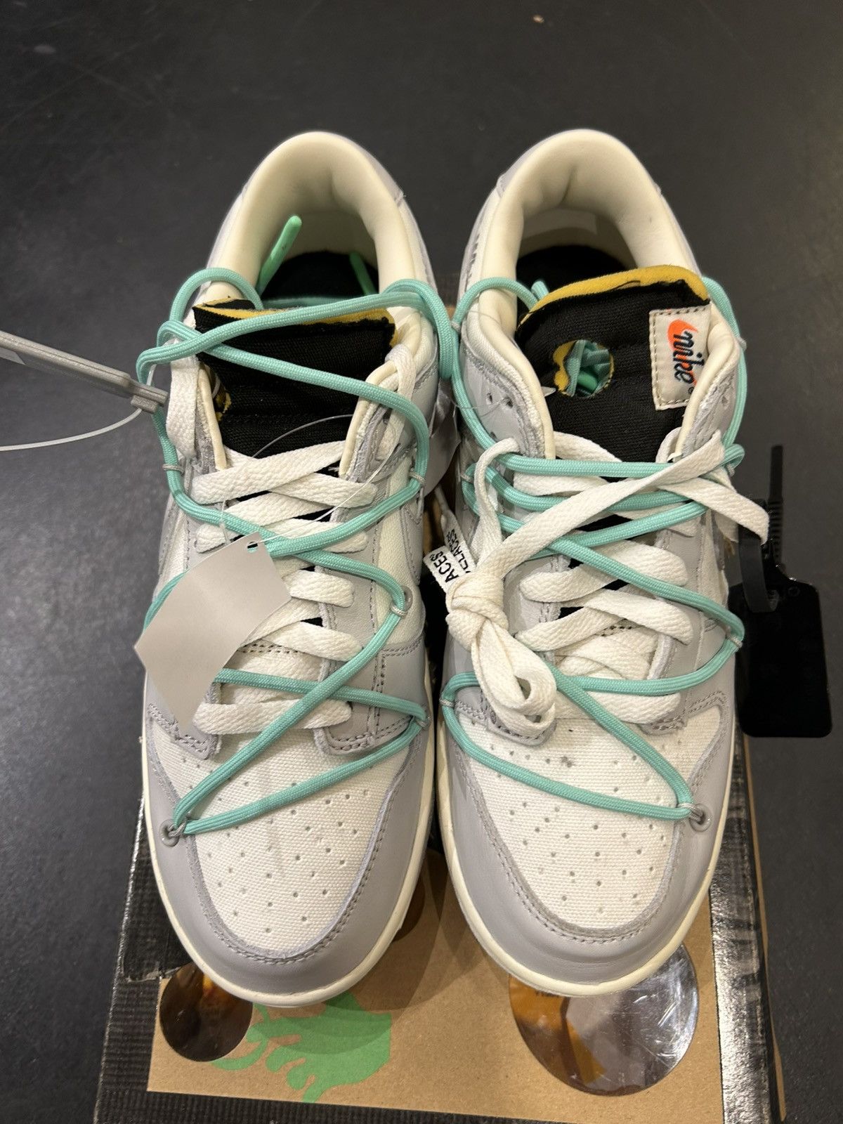 Nike Nike Dunk Low ‘Off-White Lot 4’ Size US 7 / EU 40 - 4 Thumbnail