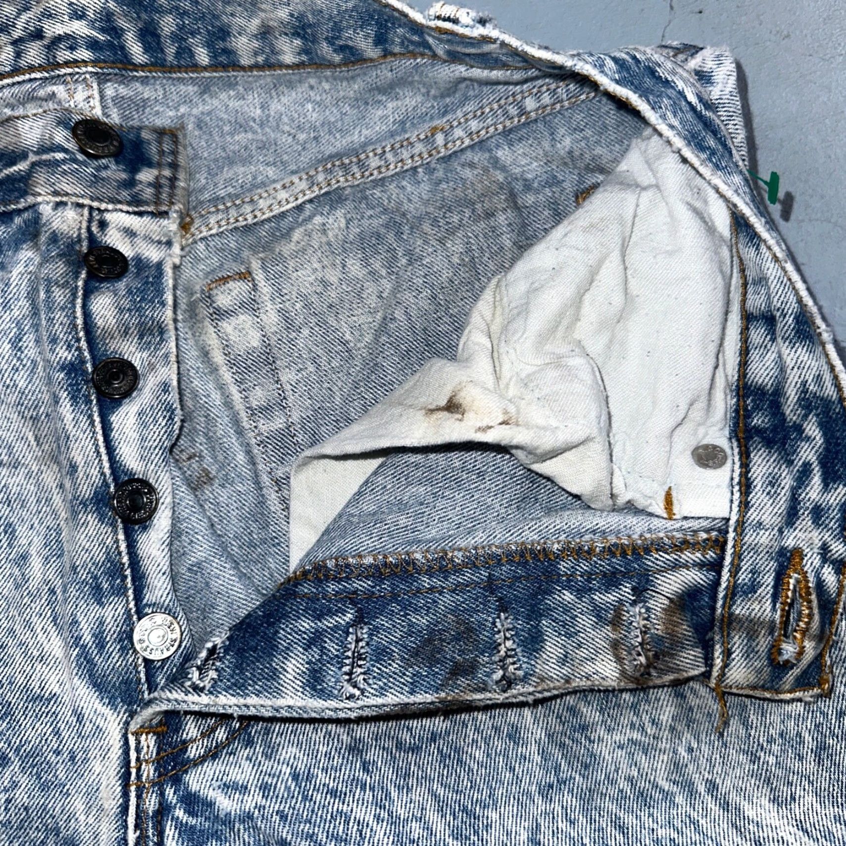 Levi's VINTAGE Levis 501 Jeans Straight Leg 80s USA XX Blue Acid Wash 31x32 Act 30x31 Size US 31 - 4 Thumbnail