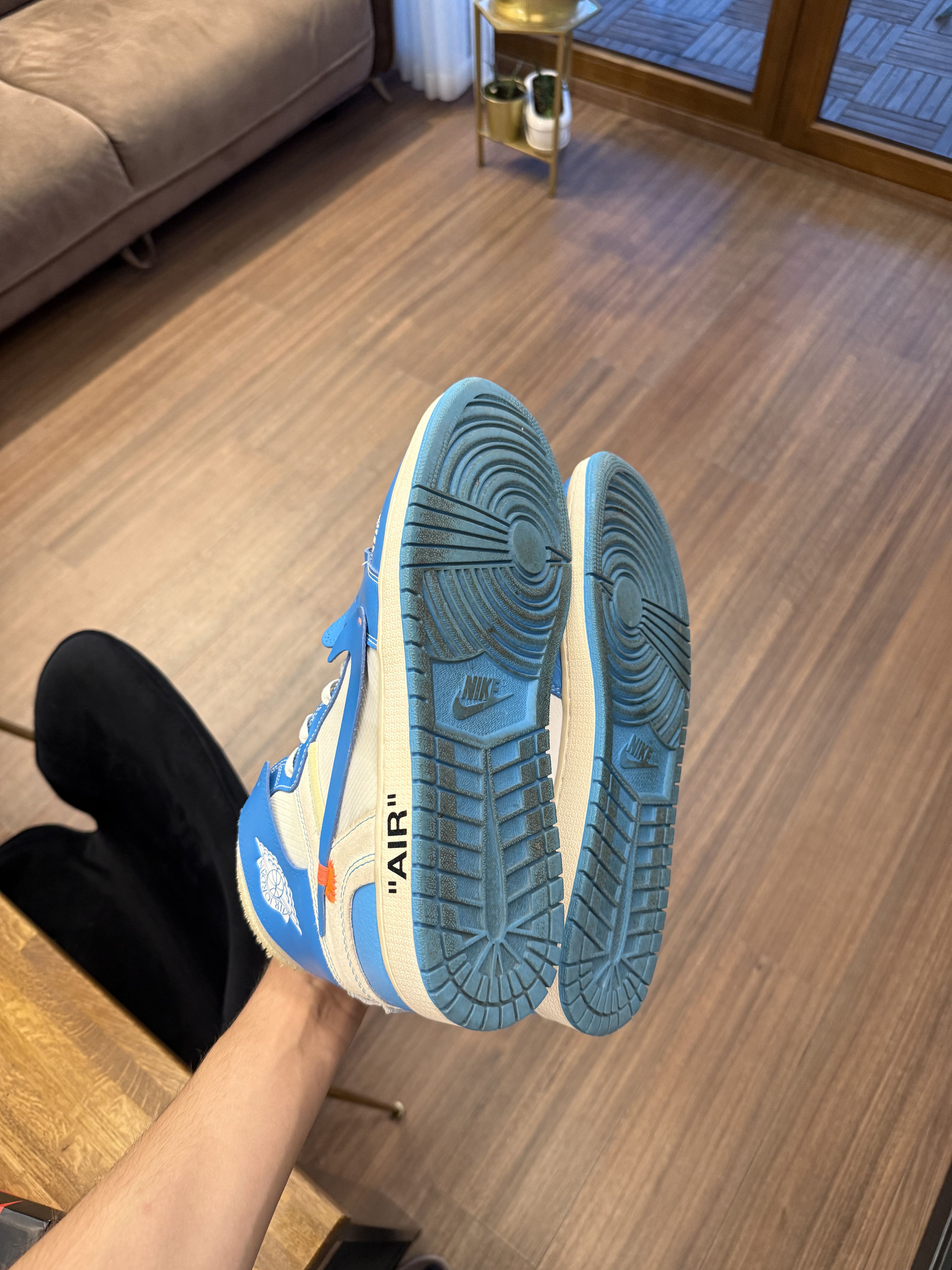 Jordan Brand × Off-White Nike Air Jordan 1 High Off White Unc SIZE US 12 Size US 12 / EU 45 - 3 Thumbnail
