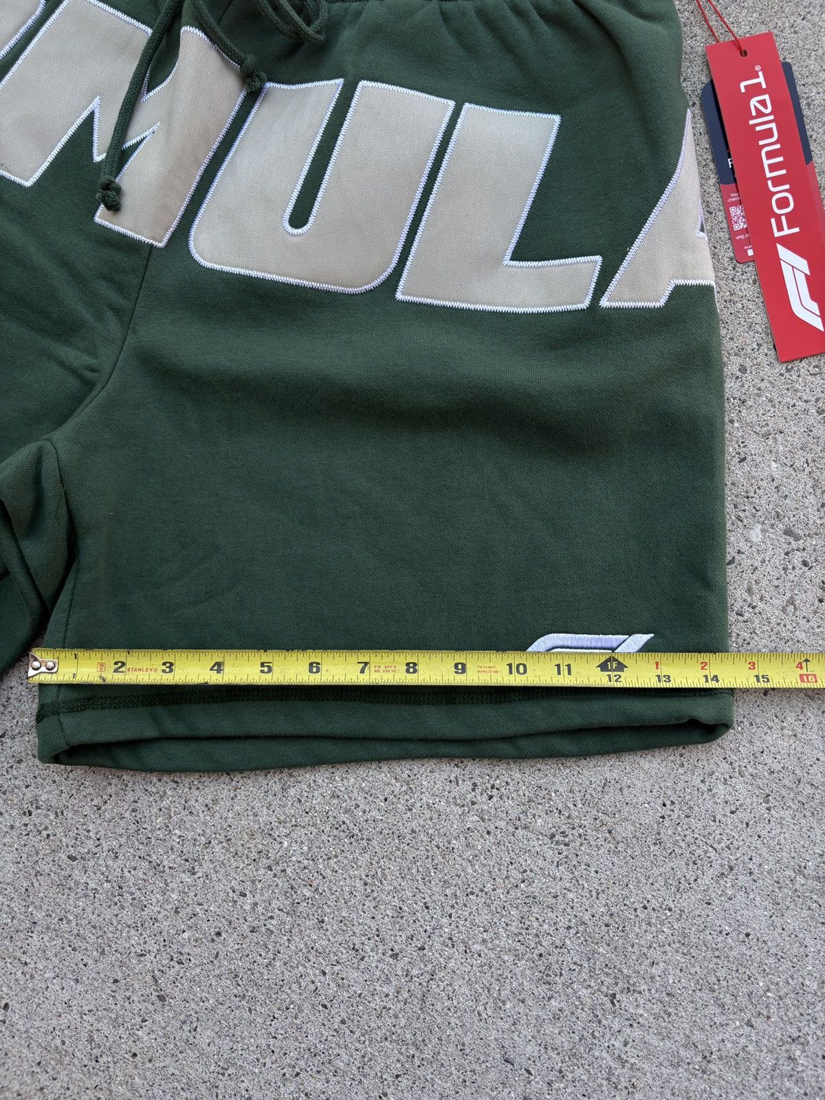Formula 1 Formula 1 Logo Embroidered Green Sprint Sweat Shorts Size L Size US 34 / EU 50 - 7 Thumbnail