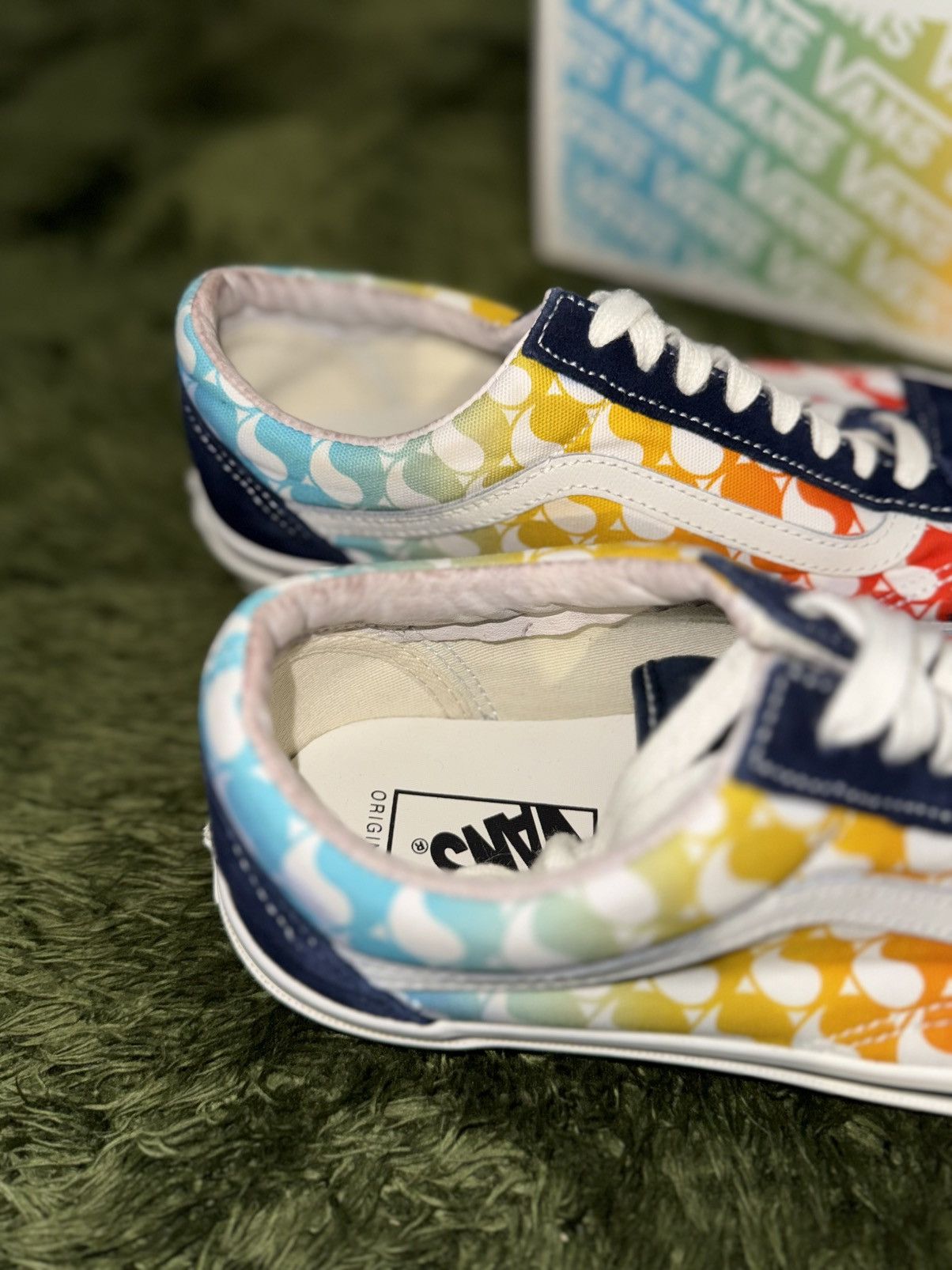 Vans [US11] Vans Vault x Free&easy Old Skool LX Navy Rainbow Size US 11 / EU 44 - 6 Thumbnail