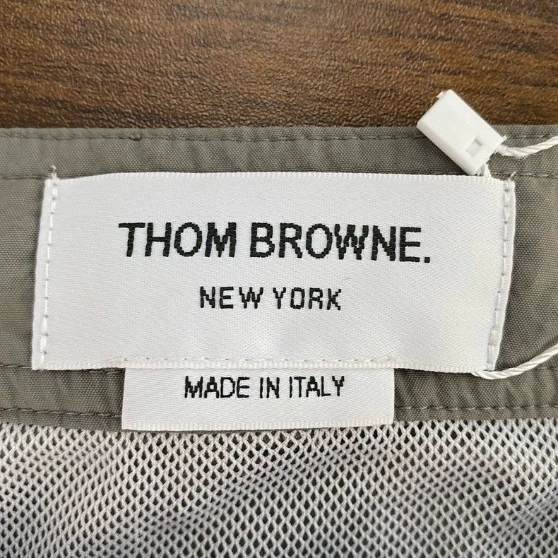 Thom Browne Thom Browne size2 Shorts and beach pants Size US 26 / EU 42 - 3 Thumbnail