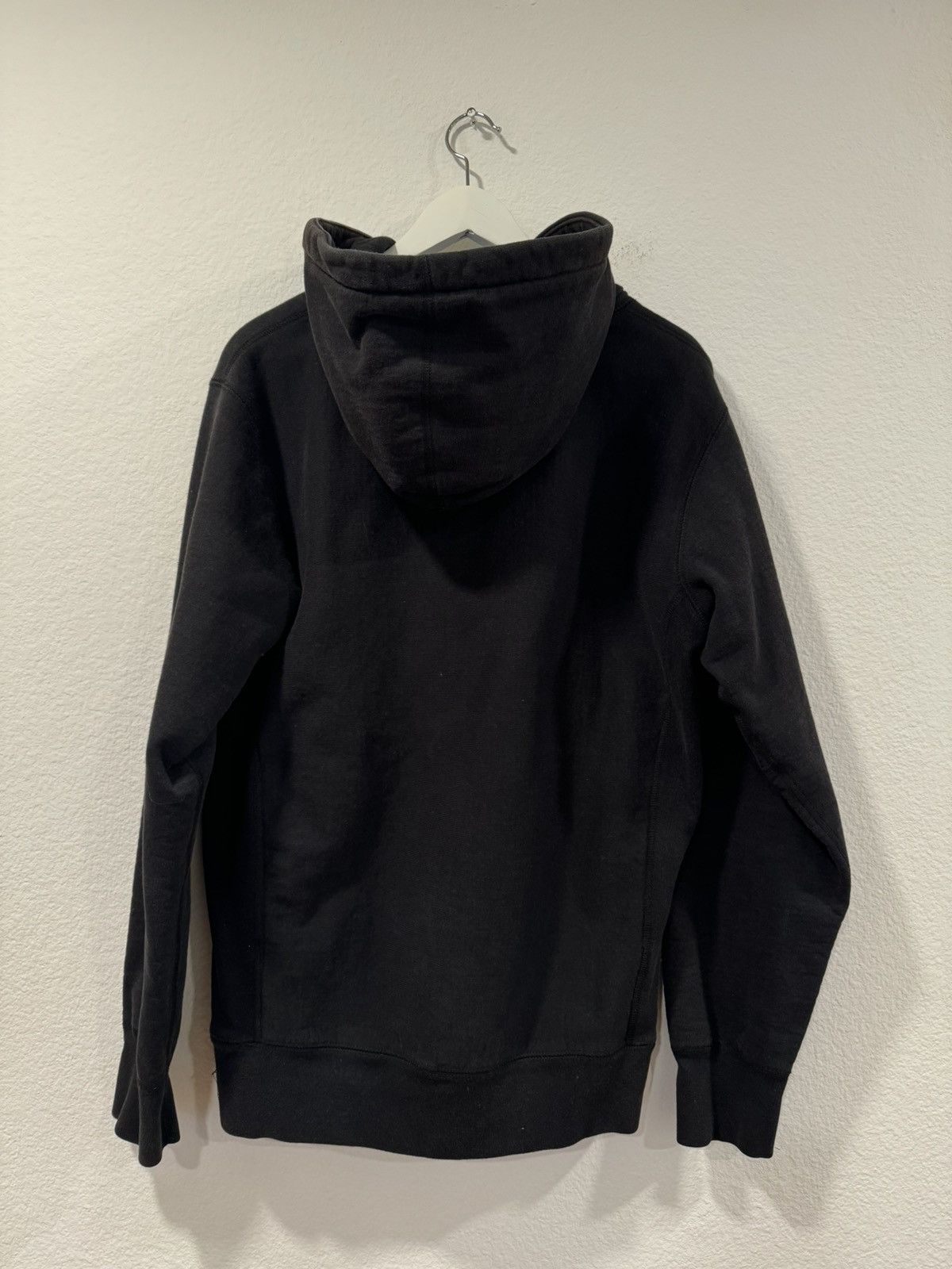 Supreme araki hoodie store