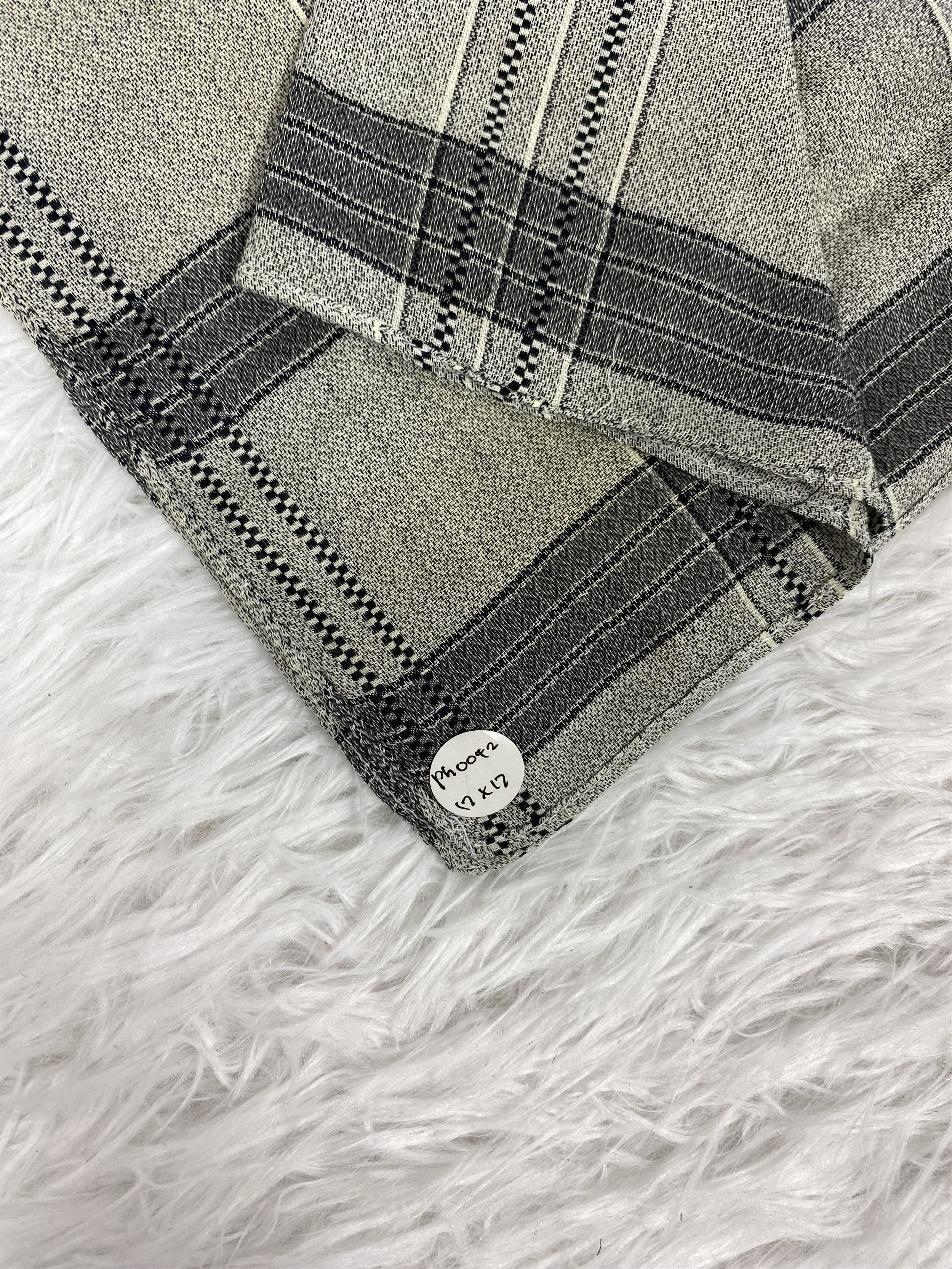 Pierre Balmain Vintage Pierre Balmain Handkerchief PH0042 Size ONE SIZE - 2 Thumbnail