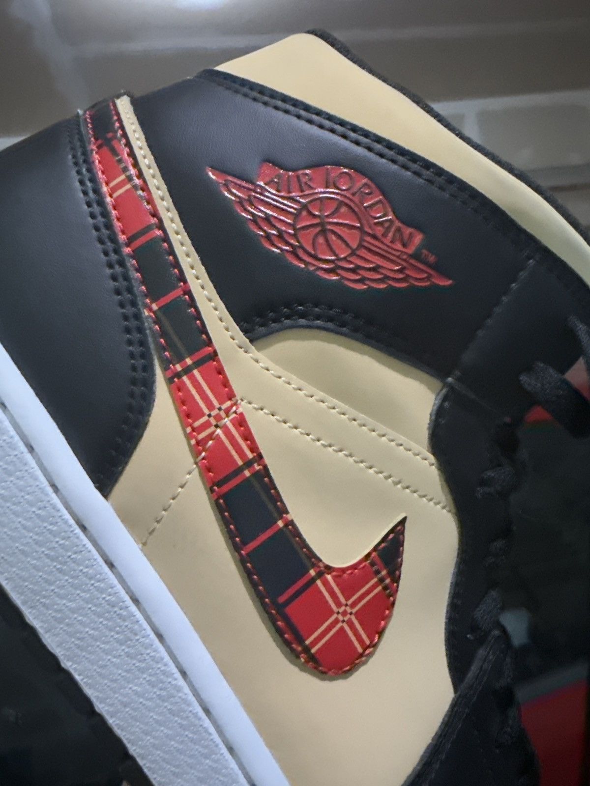 Nike Air Jordan 1 Mid - Tartan Swoosh Size US 11.5 / EU 44-45 - 6 Thumbnail