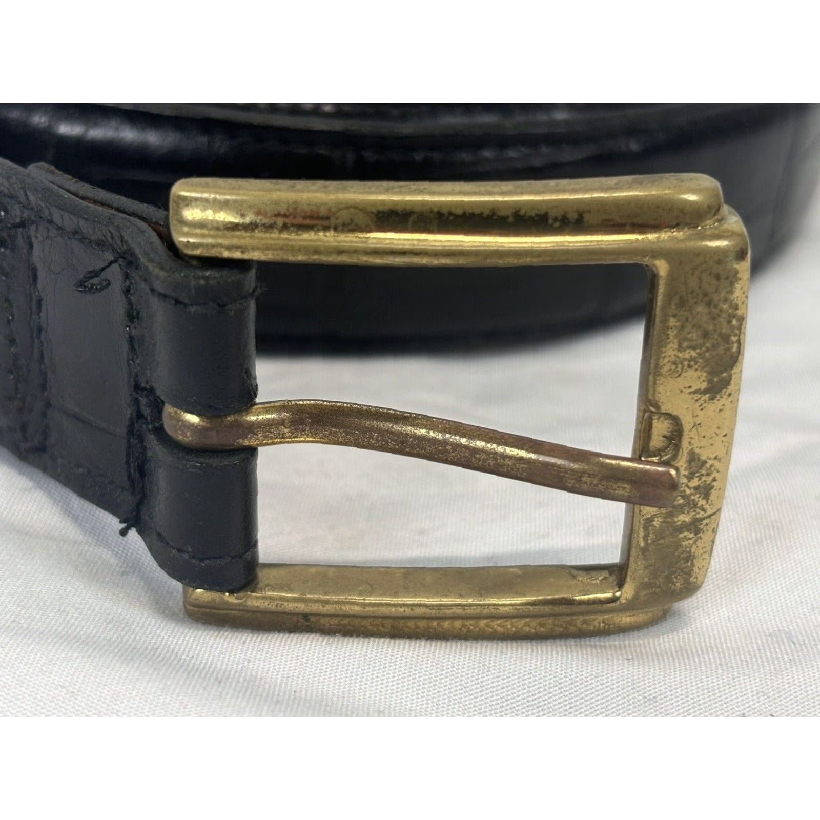 Vintage VINTAGE Trafalgar Croc Embossed Leather Belt 40 Black Made in USA Mens Size 40 - 2 Thumbnail