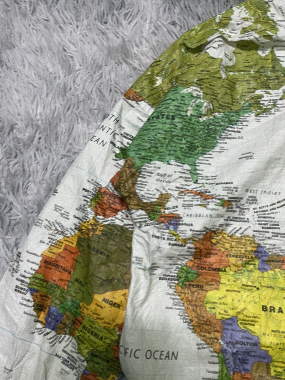Nirvana VINTAGE 90s WORLD MAP JACKET KURT COBAIN BY LESLIE JORDAN Size US M / EU 48-50 / 2 - 13 Thumbnail