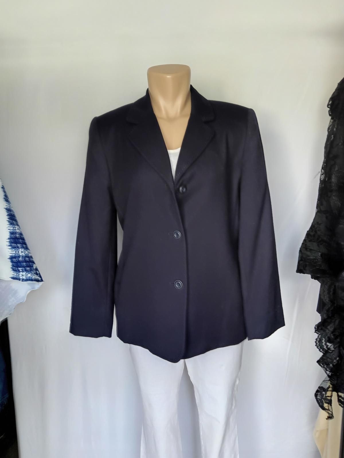 Designer Elegant Sag Harbor Petite Blazer Size M / US 6-8 / IT 42-44 - 1 Thumbnail