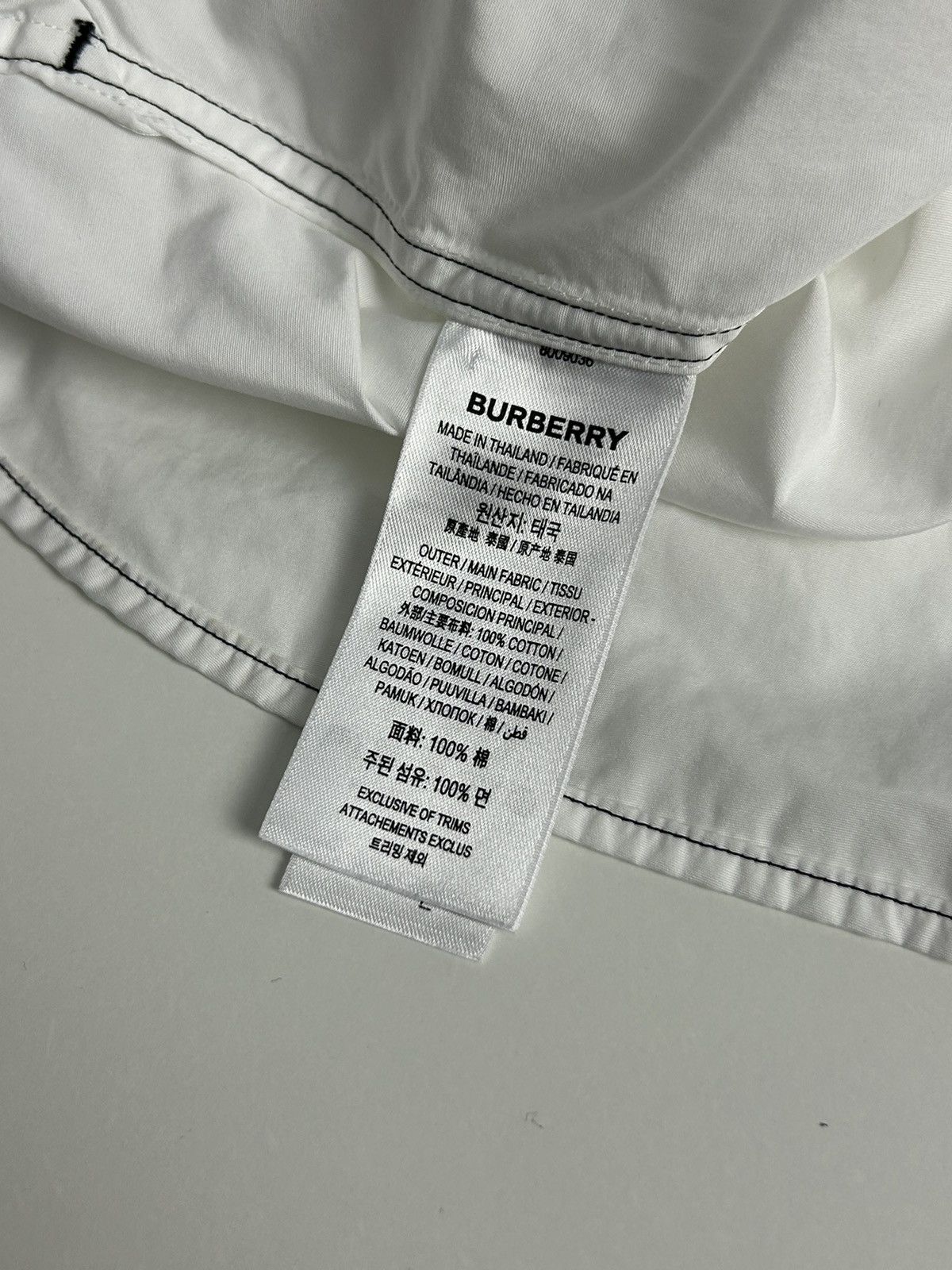 Burberry Burberry White Button Down Shirt Contrast Stitch Logo Tape Size XS / US 0-2 / IT 36-38 - 16 Thumbnail