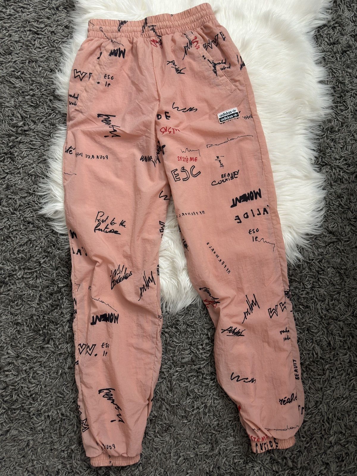 Adidas Adidas track pants trace pink original Size 24" / US 00 / IT 34 - 2 Thumbnail
