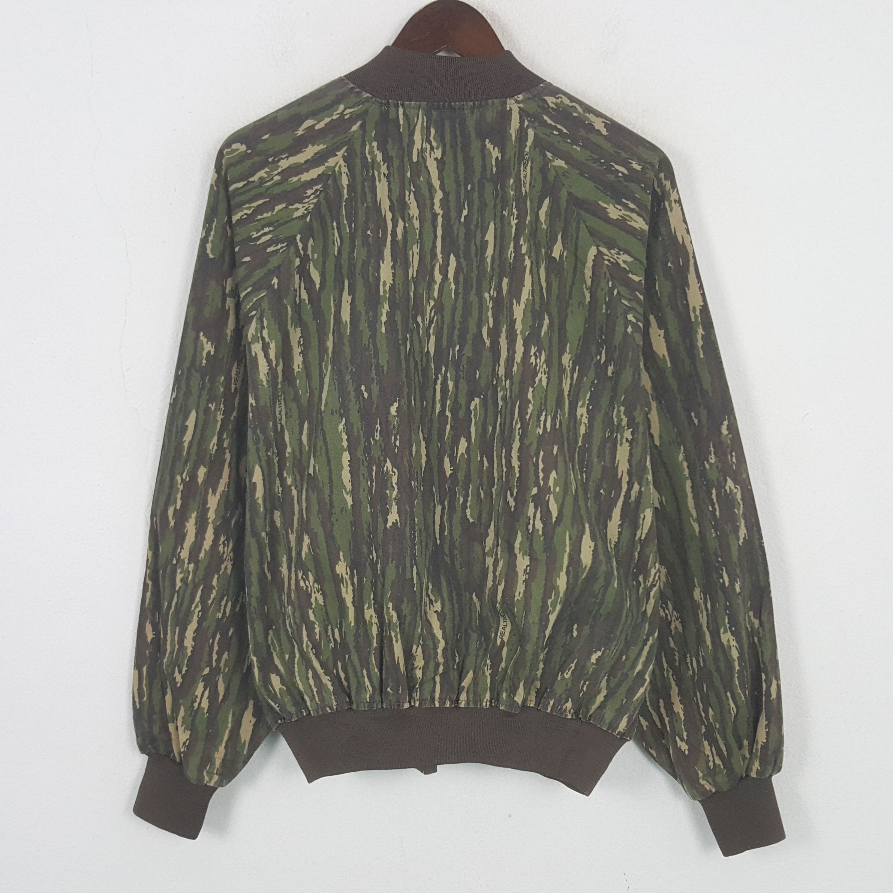 Japanese Brand Vintage Real Tree Bomber Zipper Jacket Size US L / EU 52-54 / 3 - 3 Thumbnail