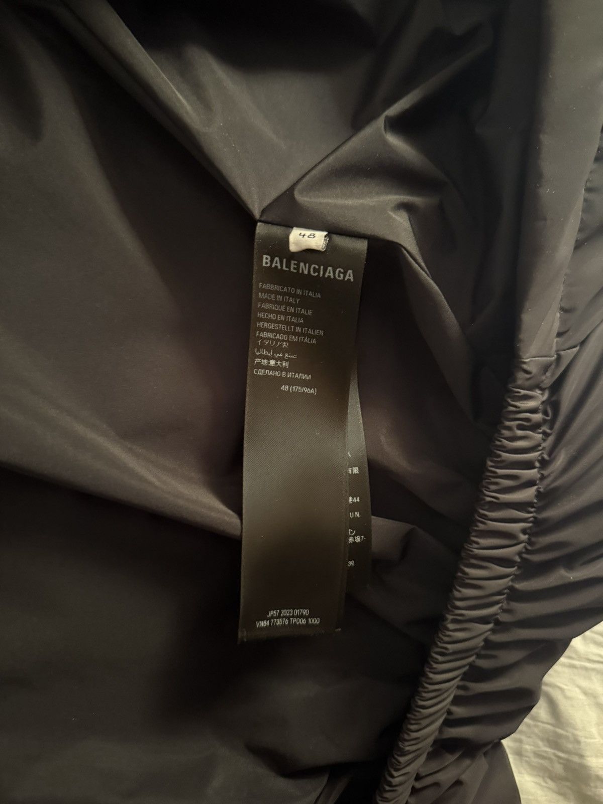 Balenciaga Balenciaga Coat (PUFFER LIGHT TECHNICAL MICRO FAILLE BLACK) Size US M / EU 48-50 / 2 - 4 Thumbnail