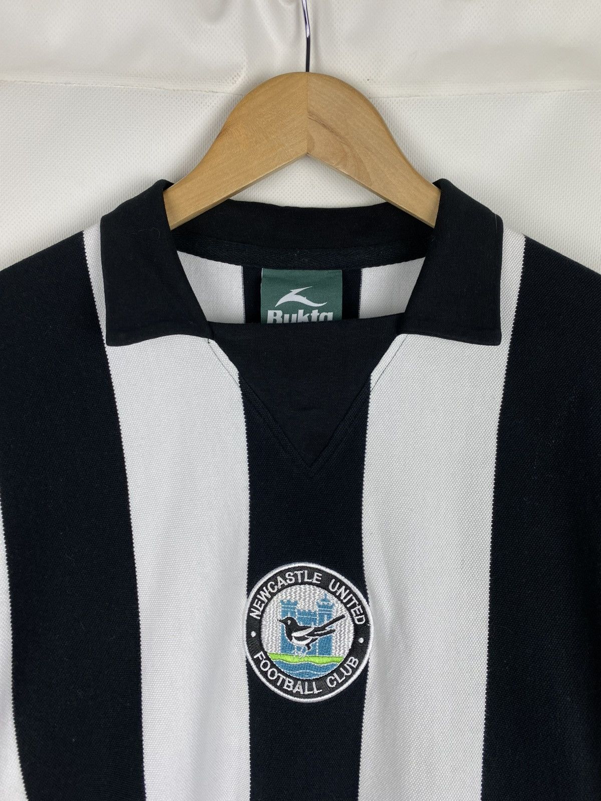 Other Bukta Newcastle United Replica Soccer Polo Shirt Jersey Size US M / EU 48-50 / 2 - 8 Thumbnail
