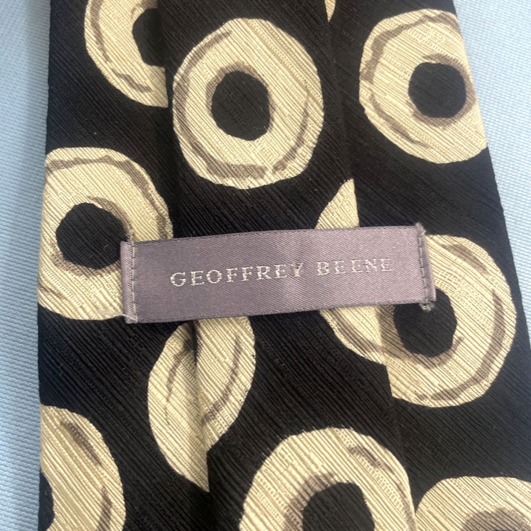 Geoffrey Beene VINTAGE Geoffrey Beene Silk Tie Art Deco MCM Ring Donuts Neat Black Yellow USA 4x58" Interior Wide Necktie Capstone Capsule Donuts) Size ONE SIZE - 5 Thumbnail
