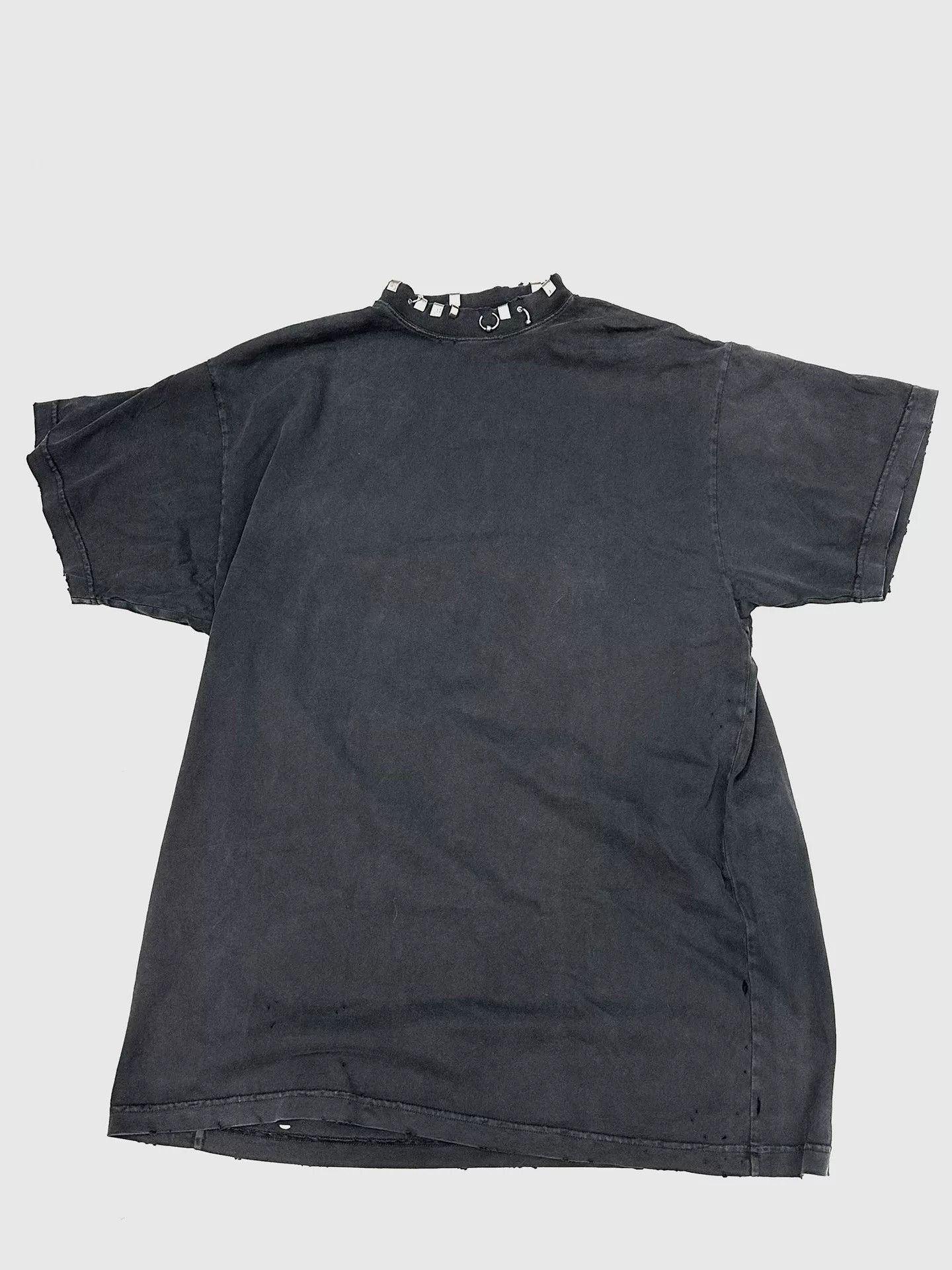 Balenciaga Balenciaga Black Distressed Ring Buckle Tee Size US S / EU 44-46 / 1 - 1 Thumbnail