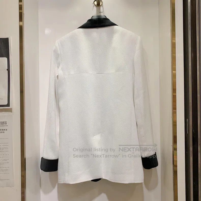 Chanel Chanel White suit jacket Size XS / US 0-2 / IT 36-38 - 2 Thumbnail