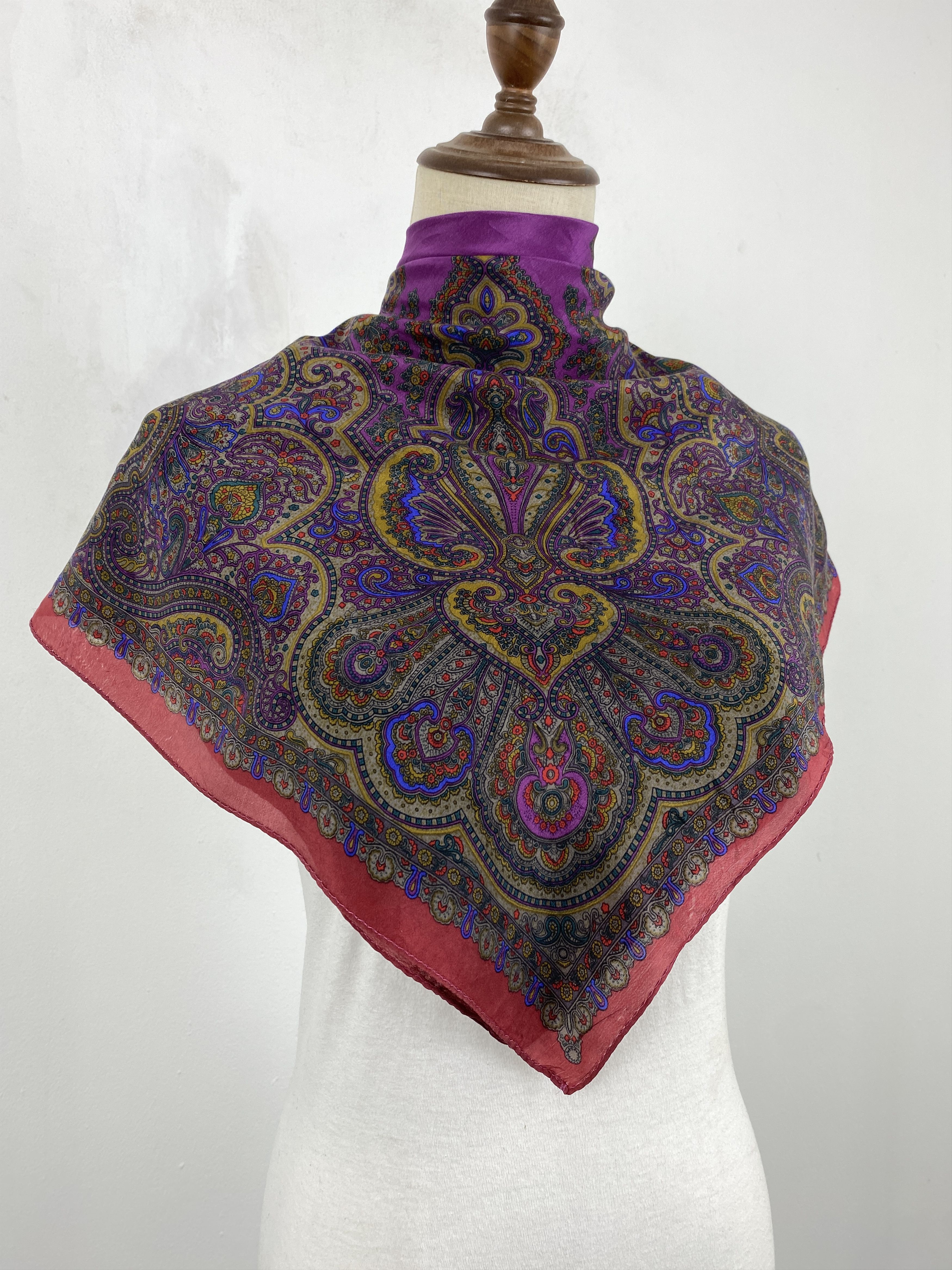 Vintage Vintage 80s Silk Scarf SN0095 Size ONE SIZE - 2 Thumbnail